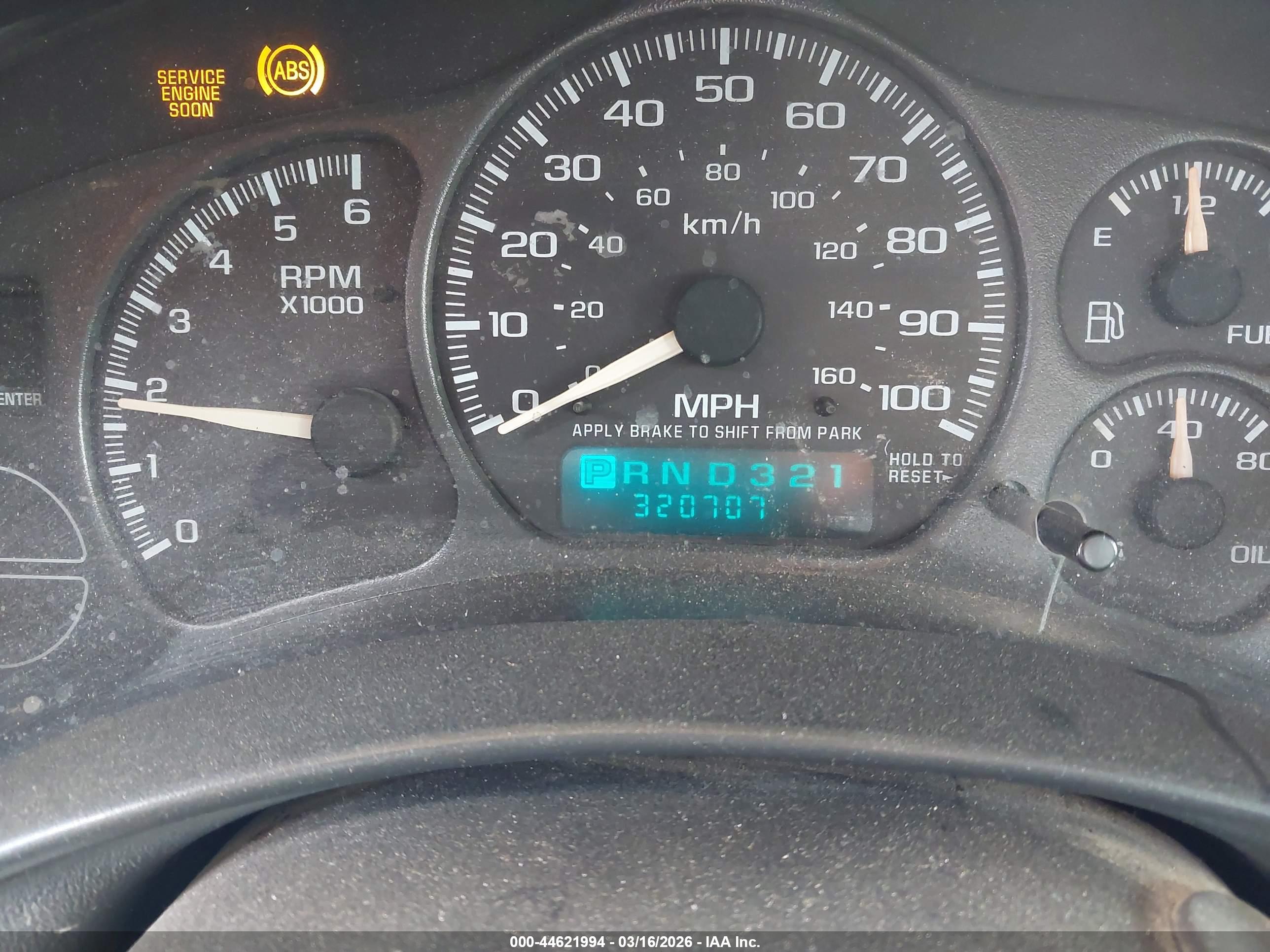 CHEVROLET SILVERADO image 7