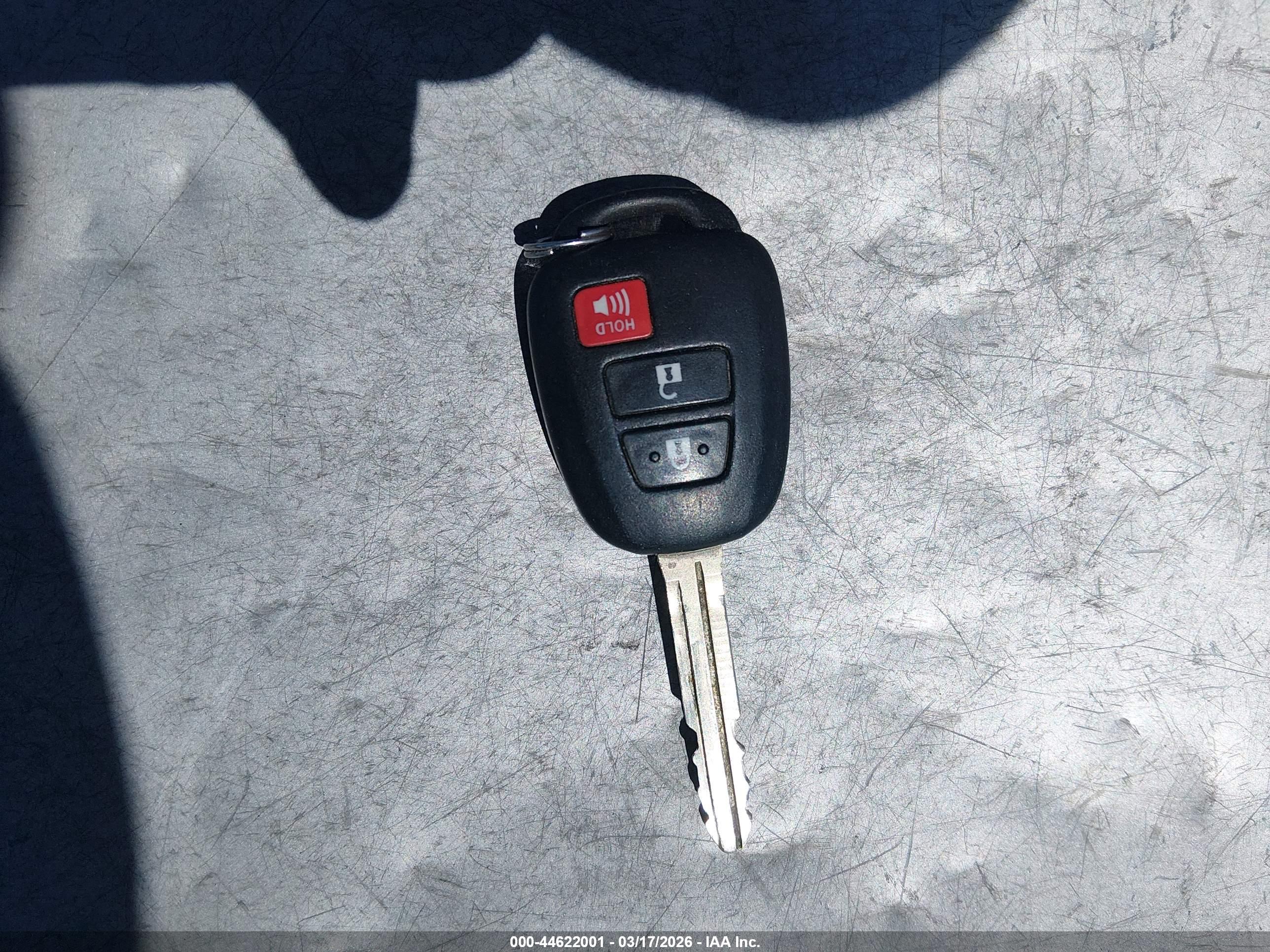 TOYOTA PRIUS image 11
