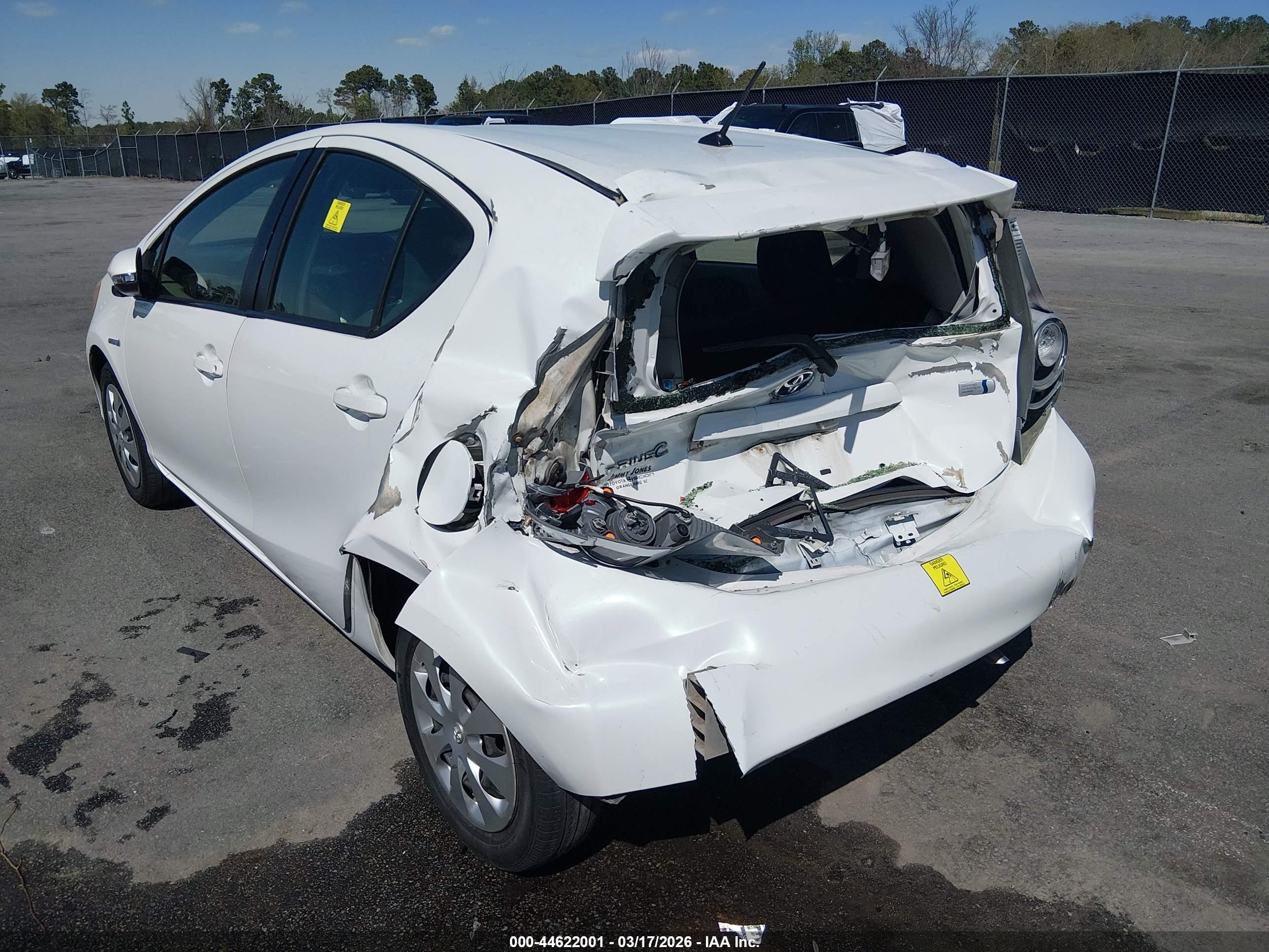 TOYOTA PRIUS image 3