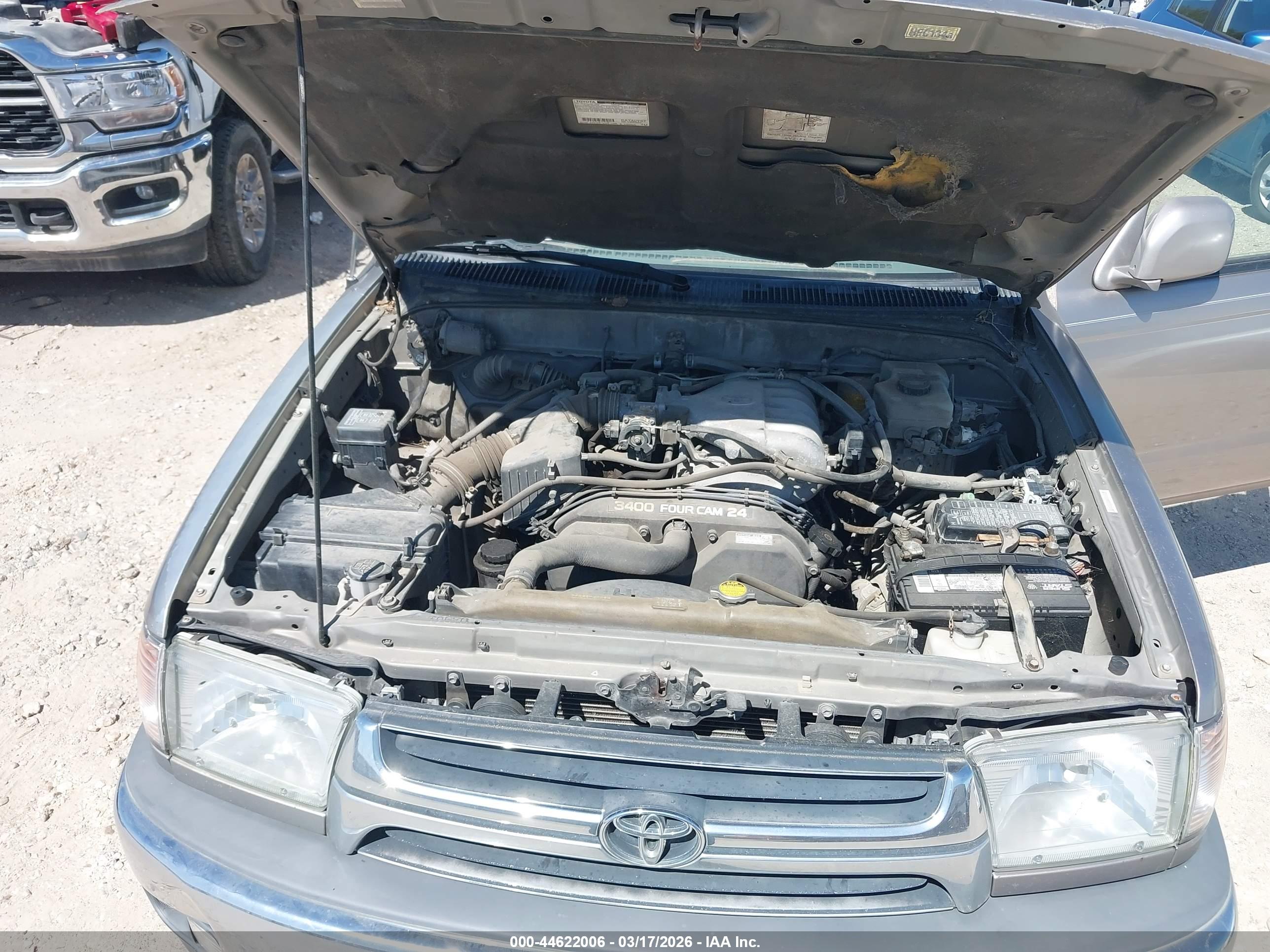 TOYOTA 4RUNNER image 10