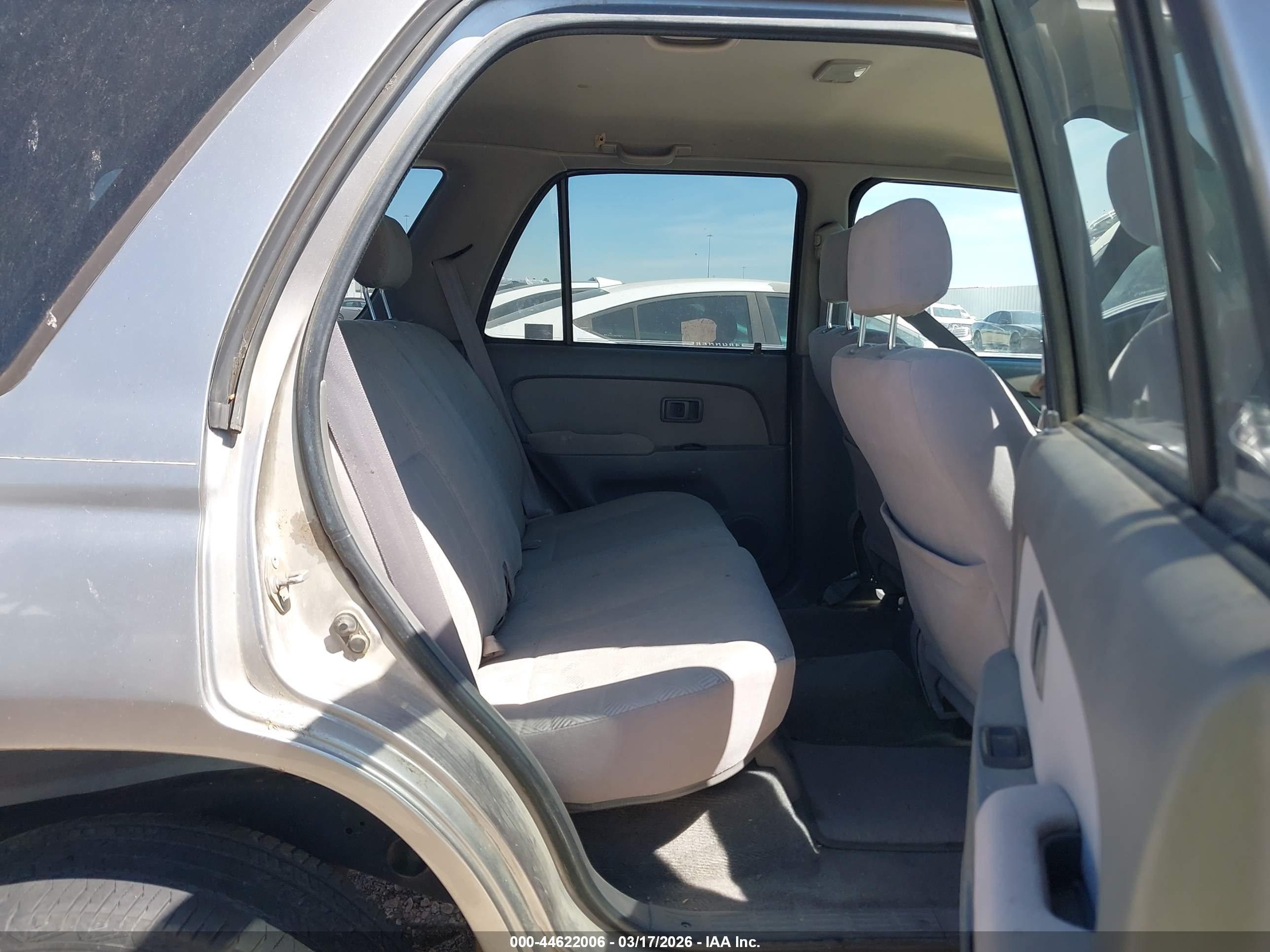 TOYOTA 4RUNNER image 8