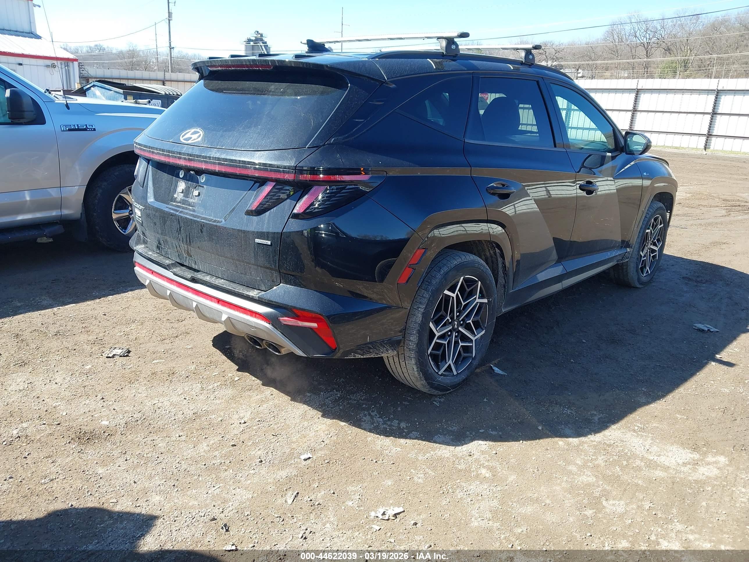 HYUNDAI TUCSON image 4