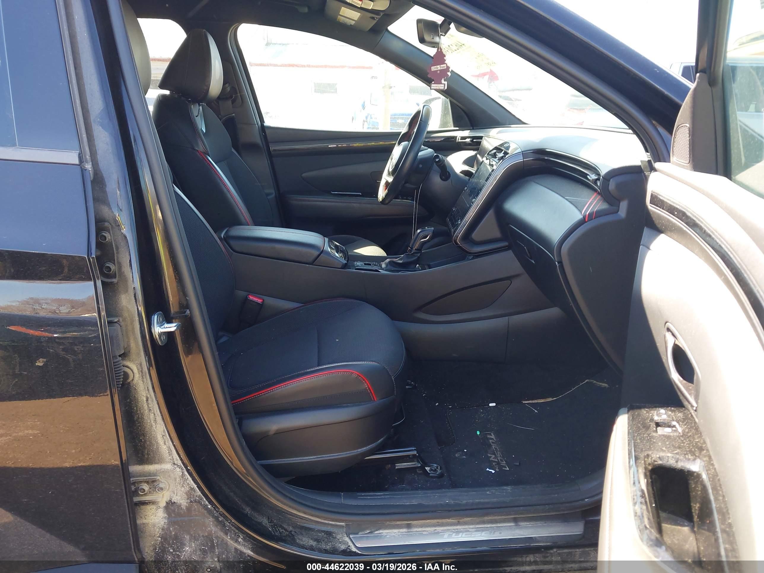 HYUNDAI TUCSON image 5