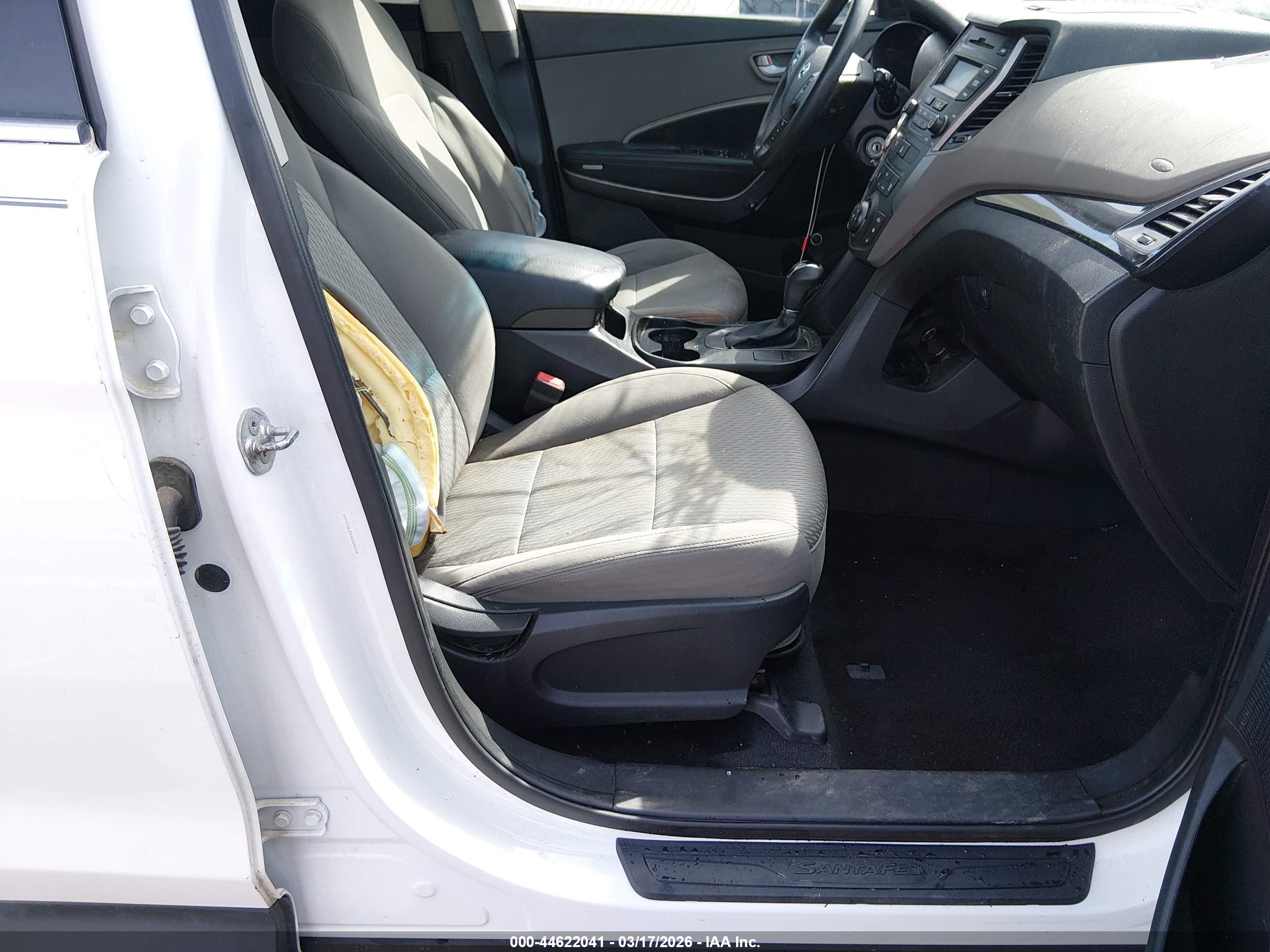 HYUNDAI SANTA image 5