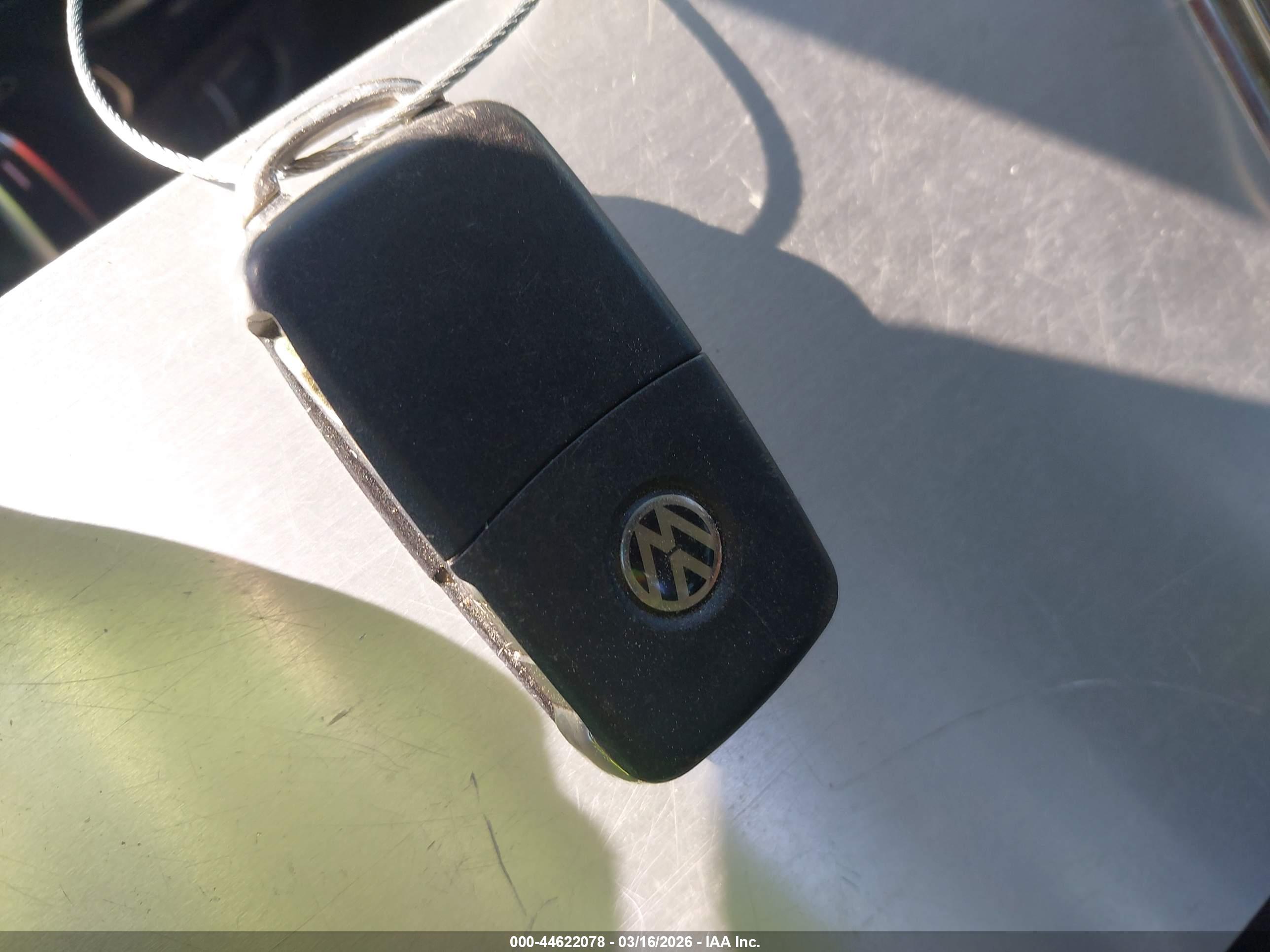 VOLKSWAGEN JETTA image 11