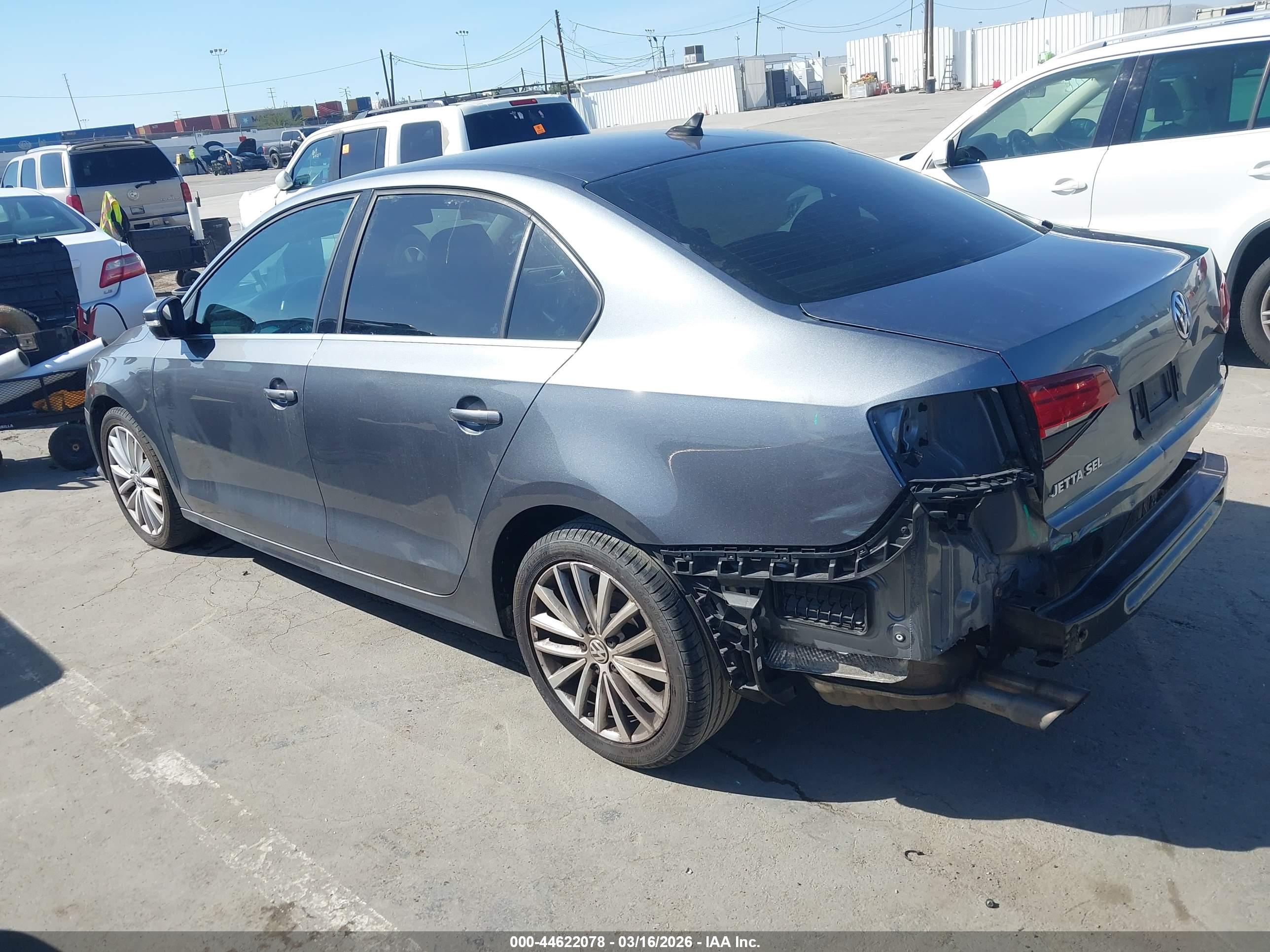 VOLKSWAGEN JETTA image 3