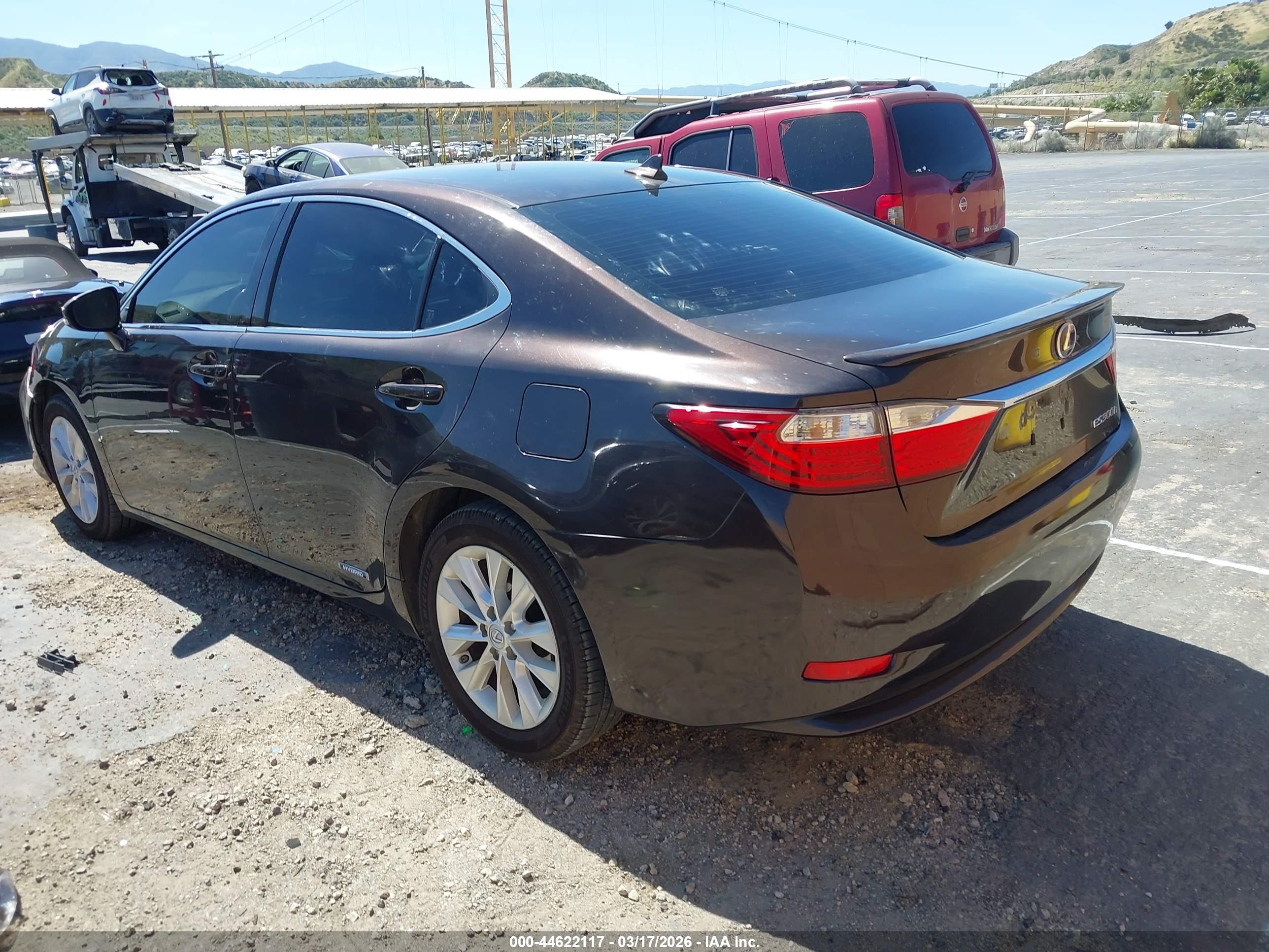 LEXUS ES image 3