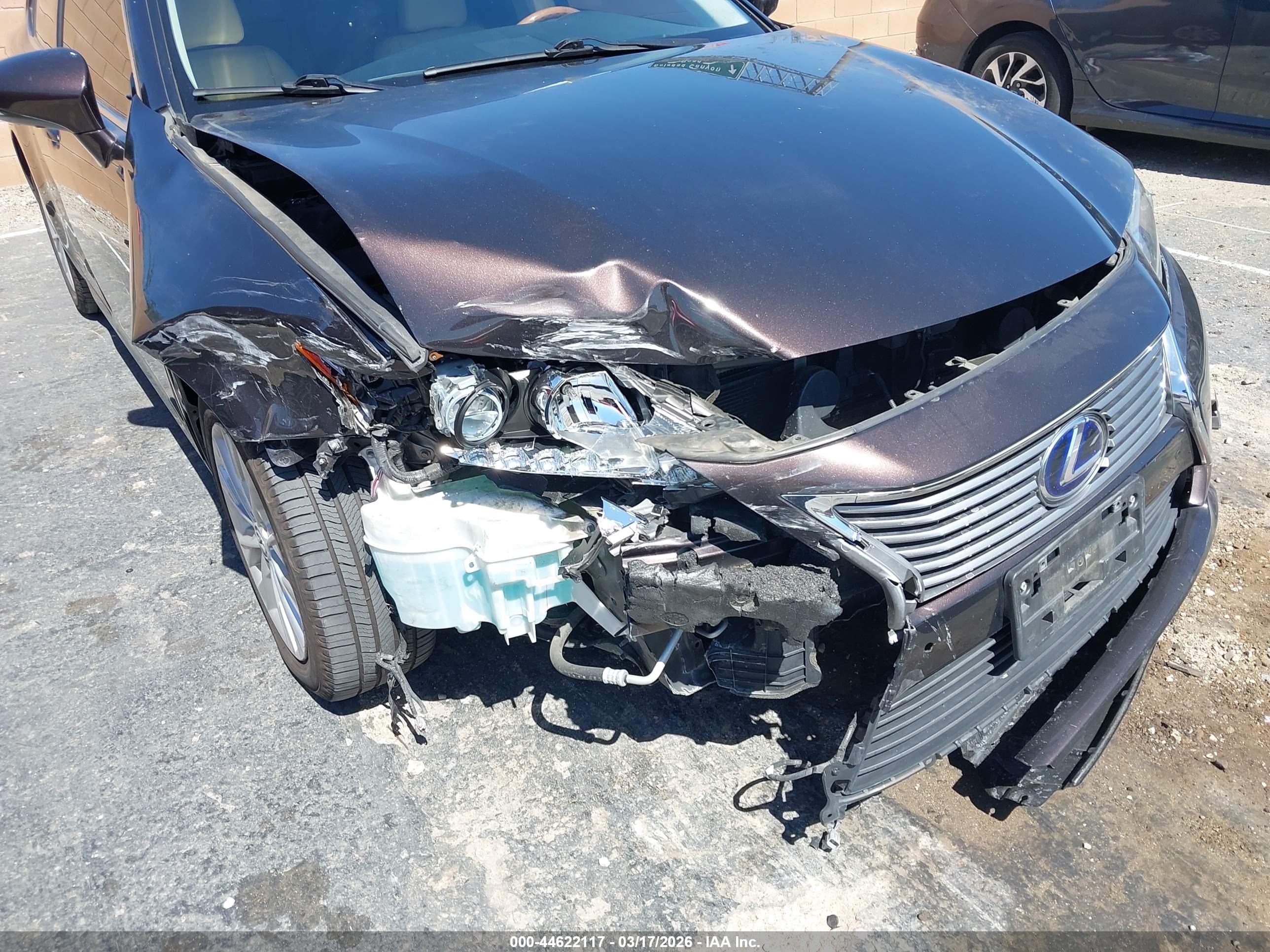 LEXUS ES image 6