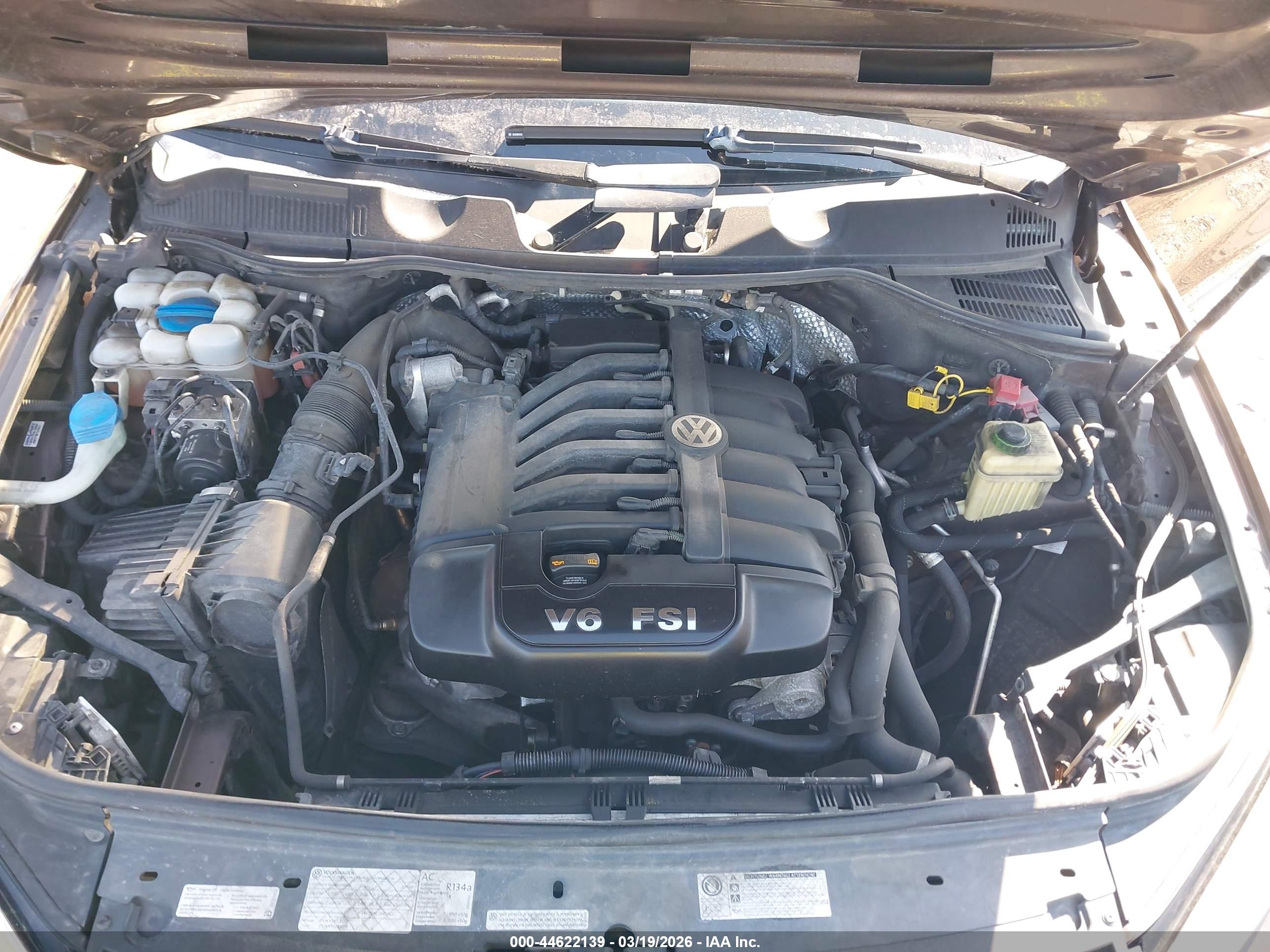 VOLKSWAGEN TOUAREG image 10