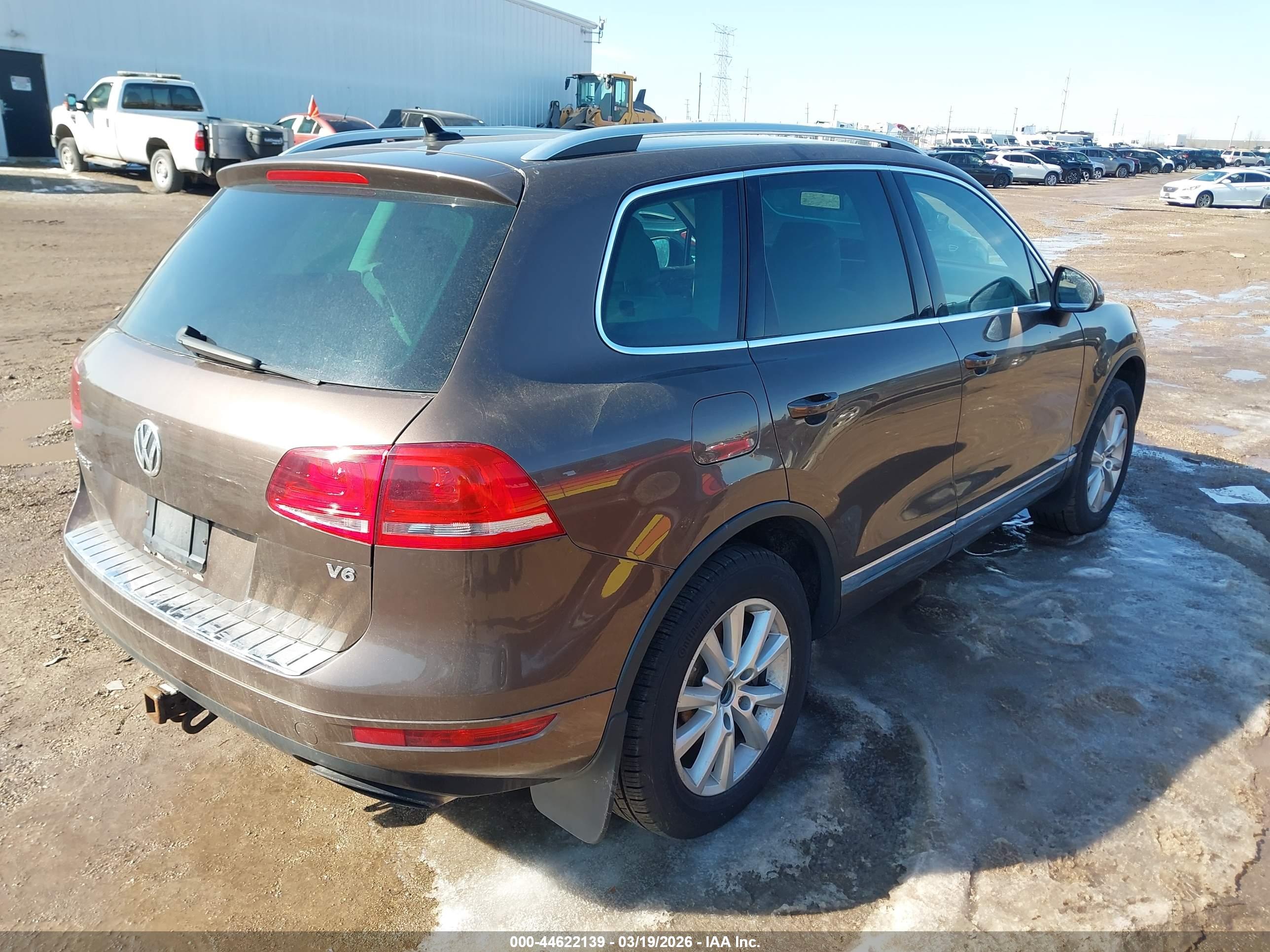 VOLKSWAGEN TOUAREG image 4