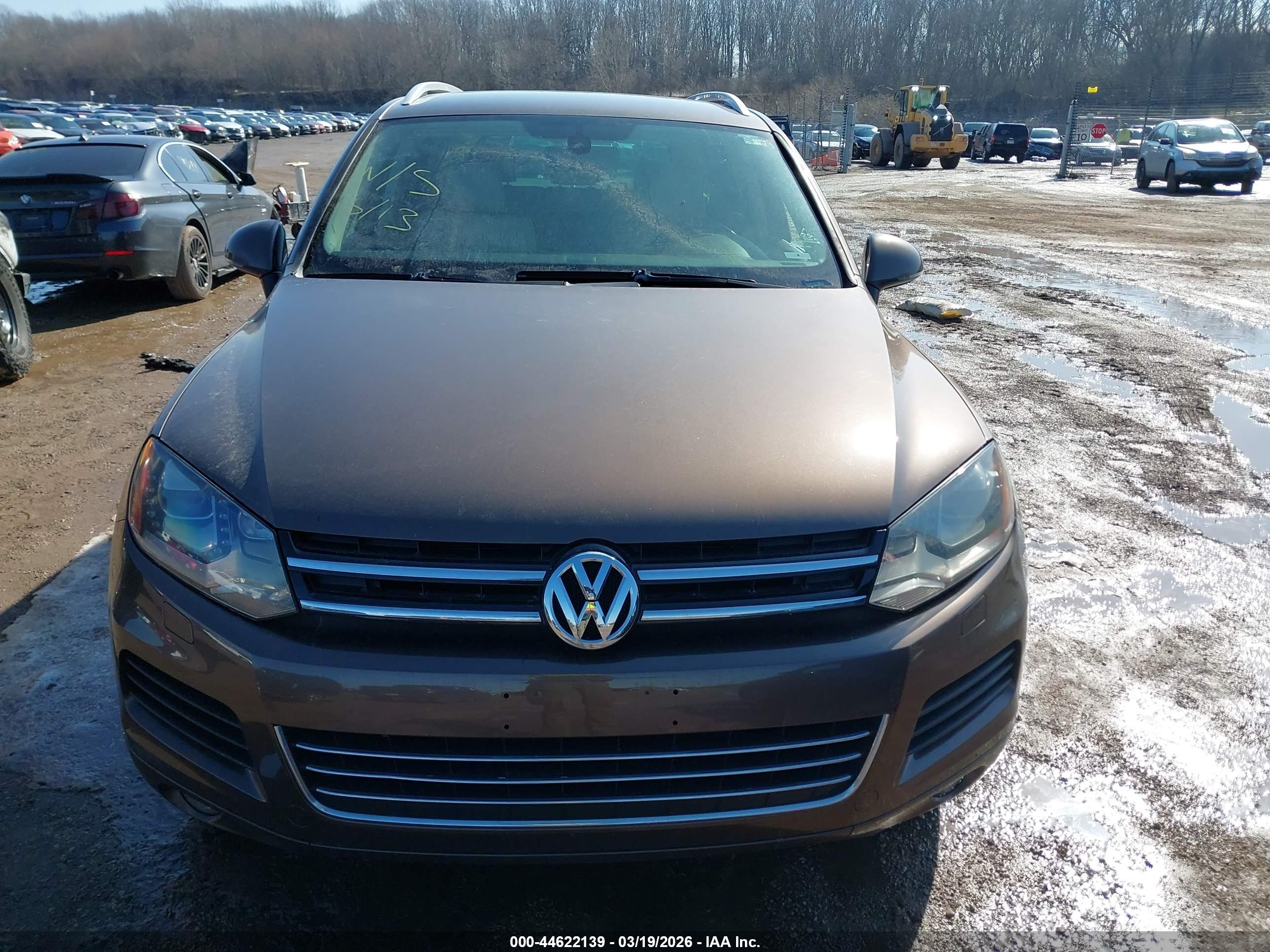 VOLKSWAGEN TOUAREG image 6