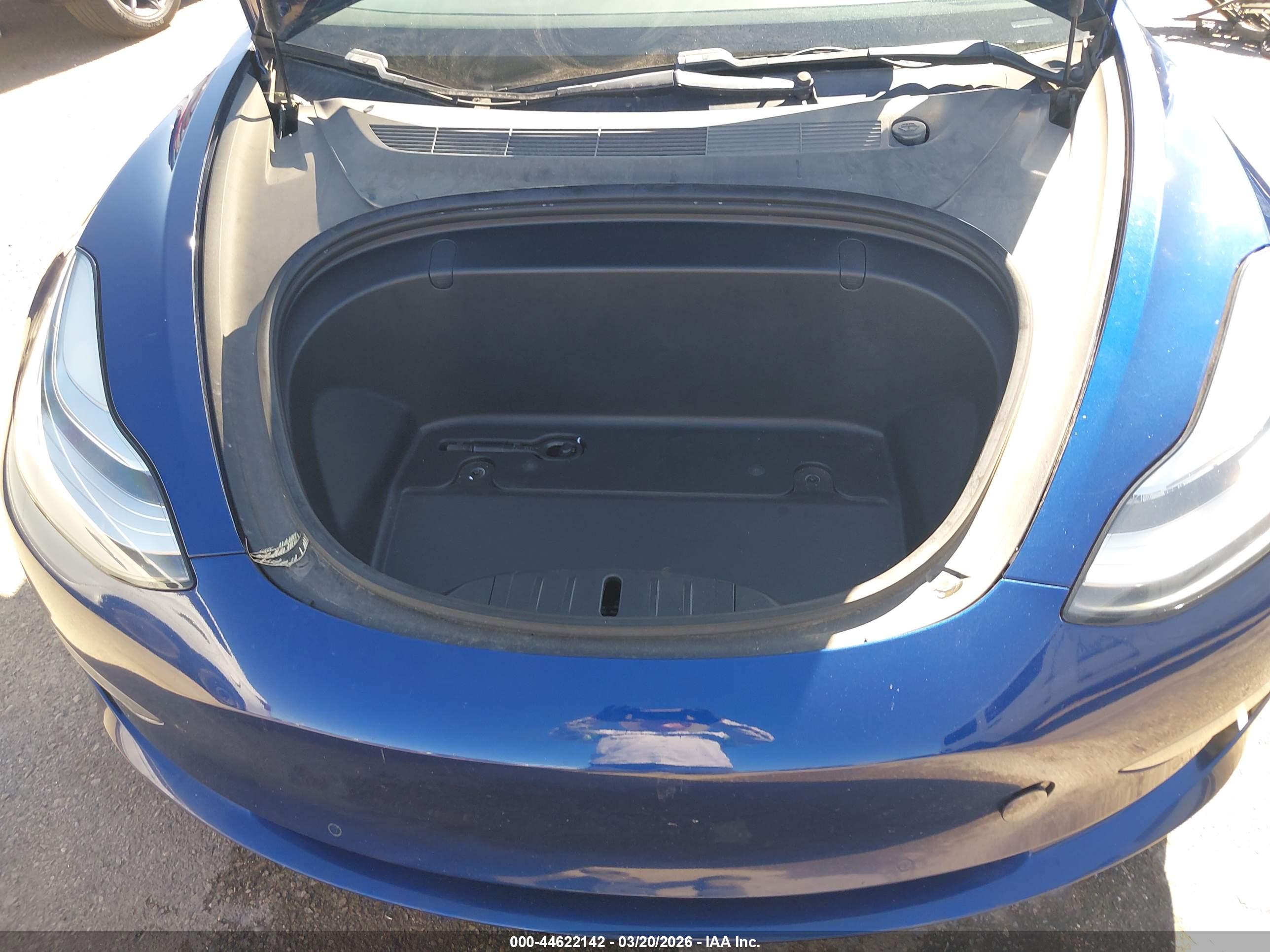 TESLA MODEL image 10