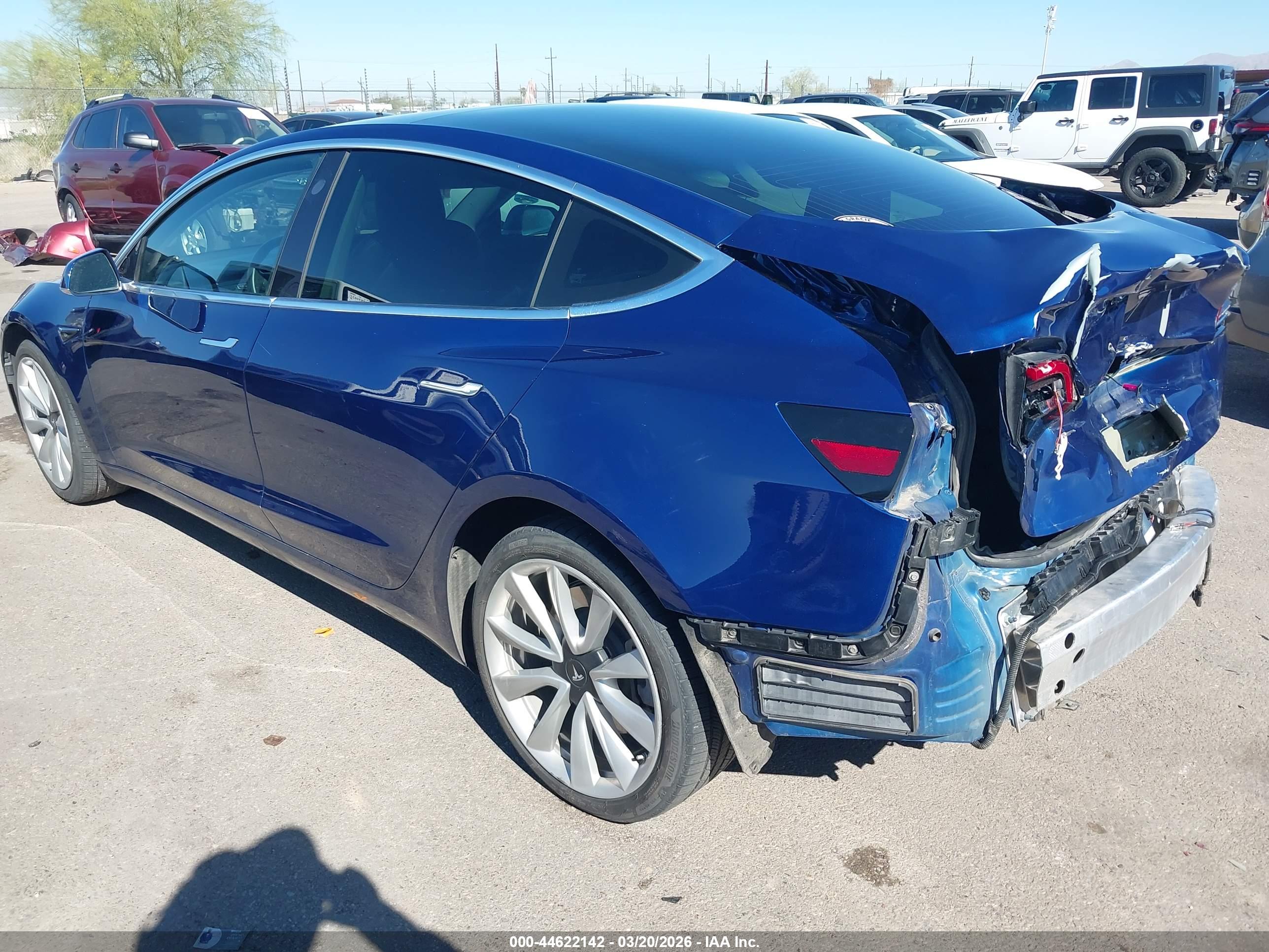 TESLA MODEL image 3