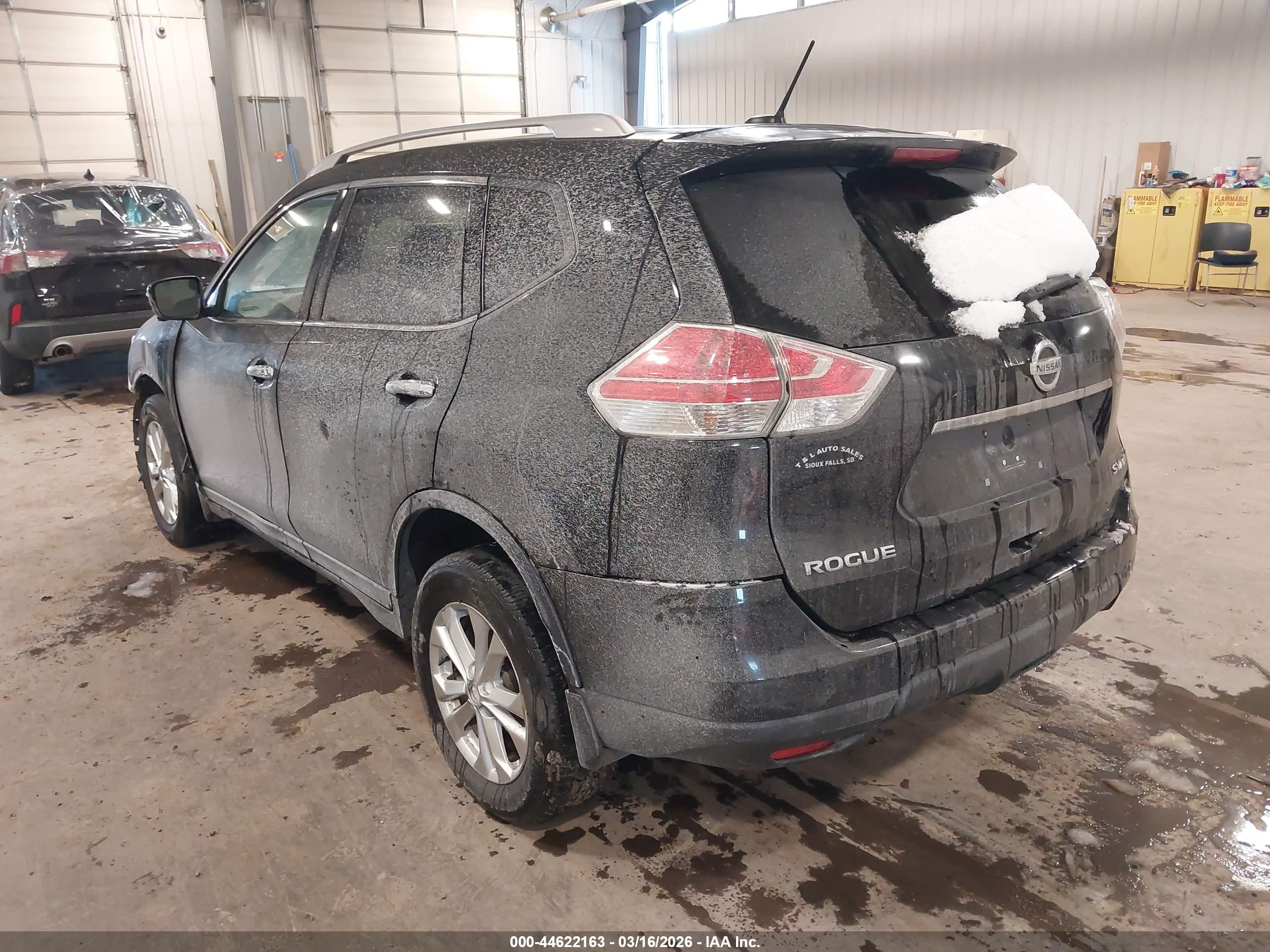 NISSAN ROGUE image 3