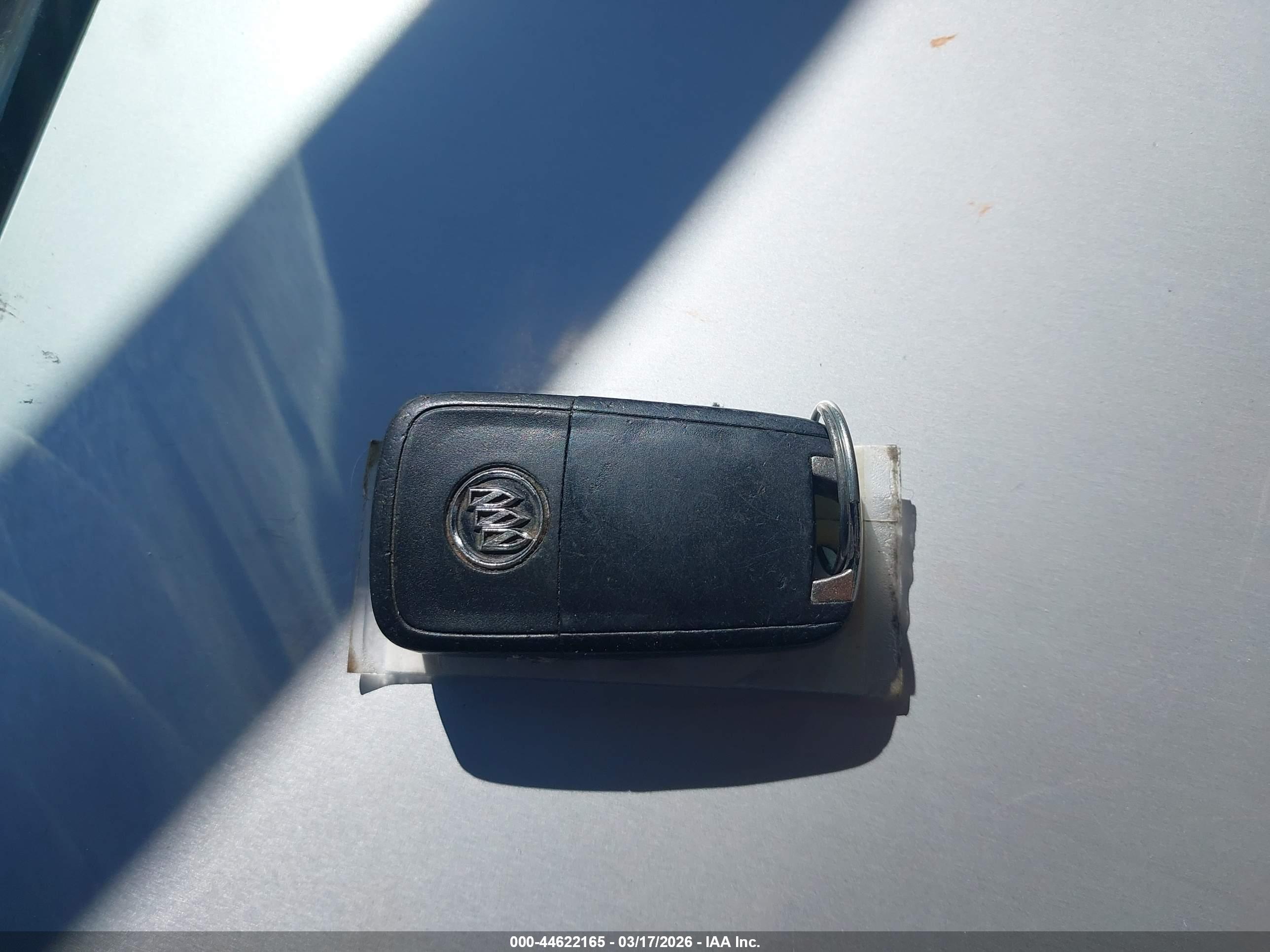 BUICK LACROSSE image 11