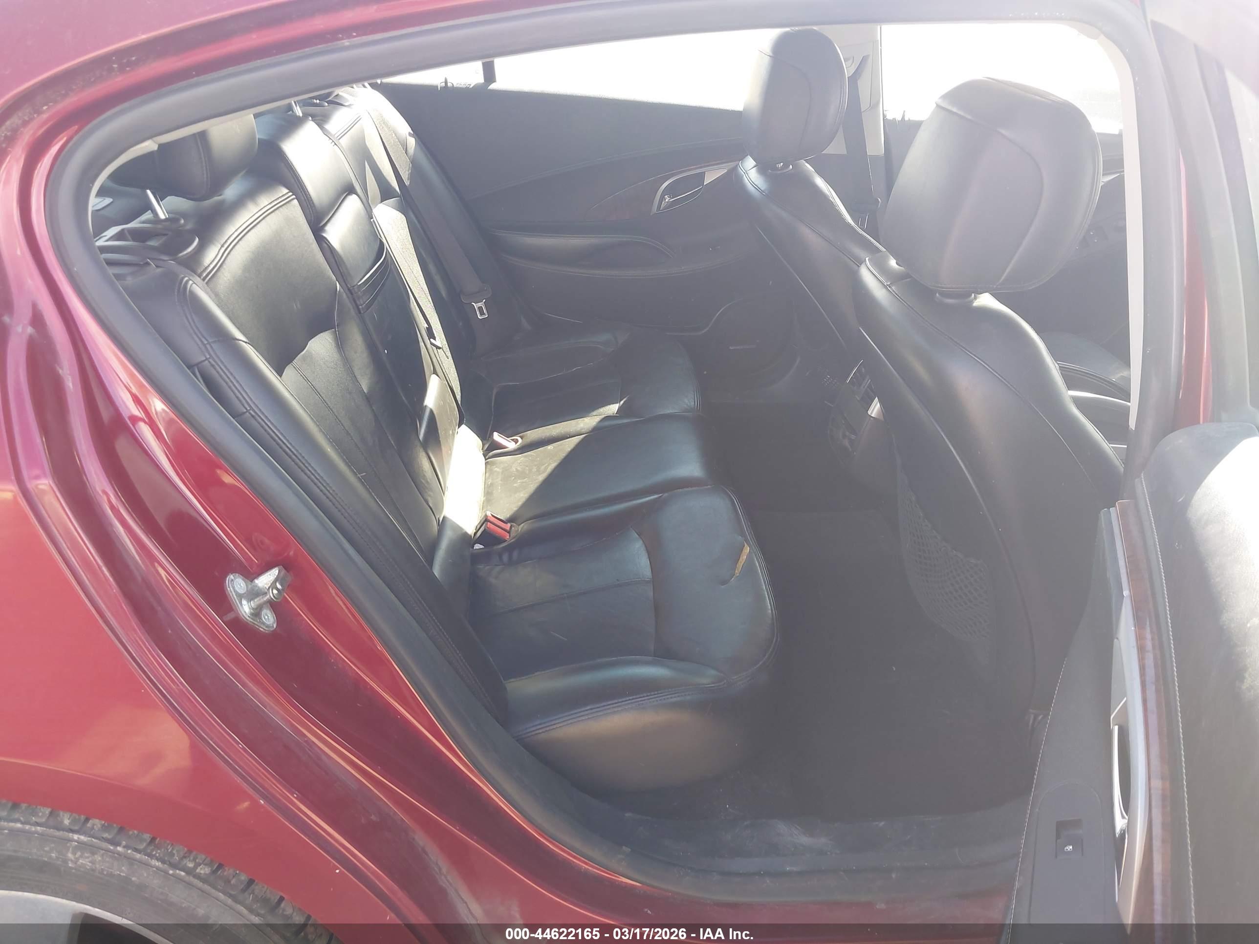 BUICK LACROSSE image 8