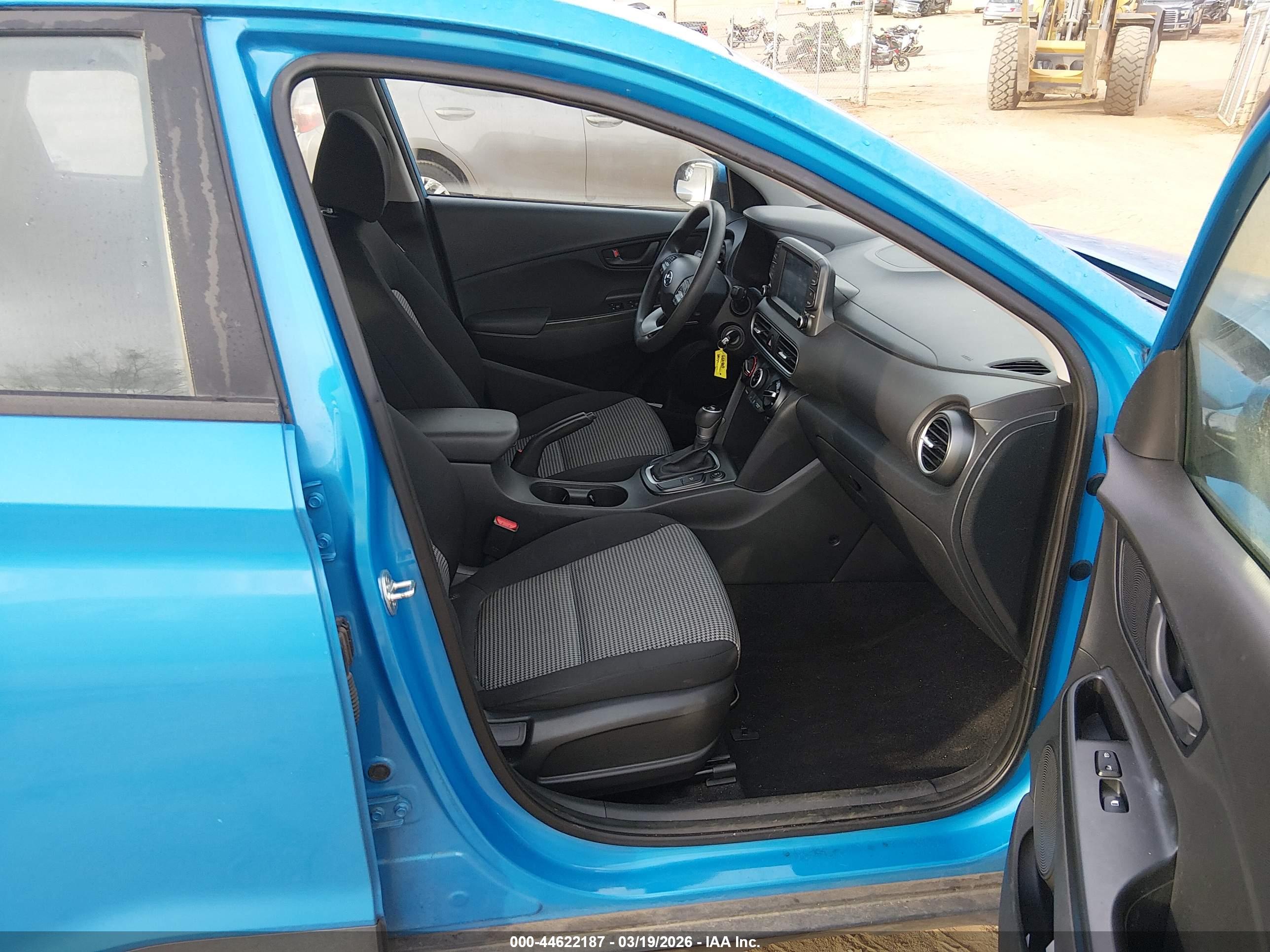 HYUNDAI KONA image 5