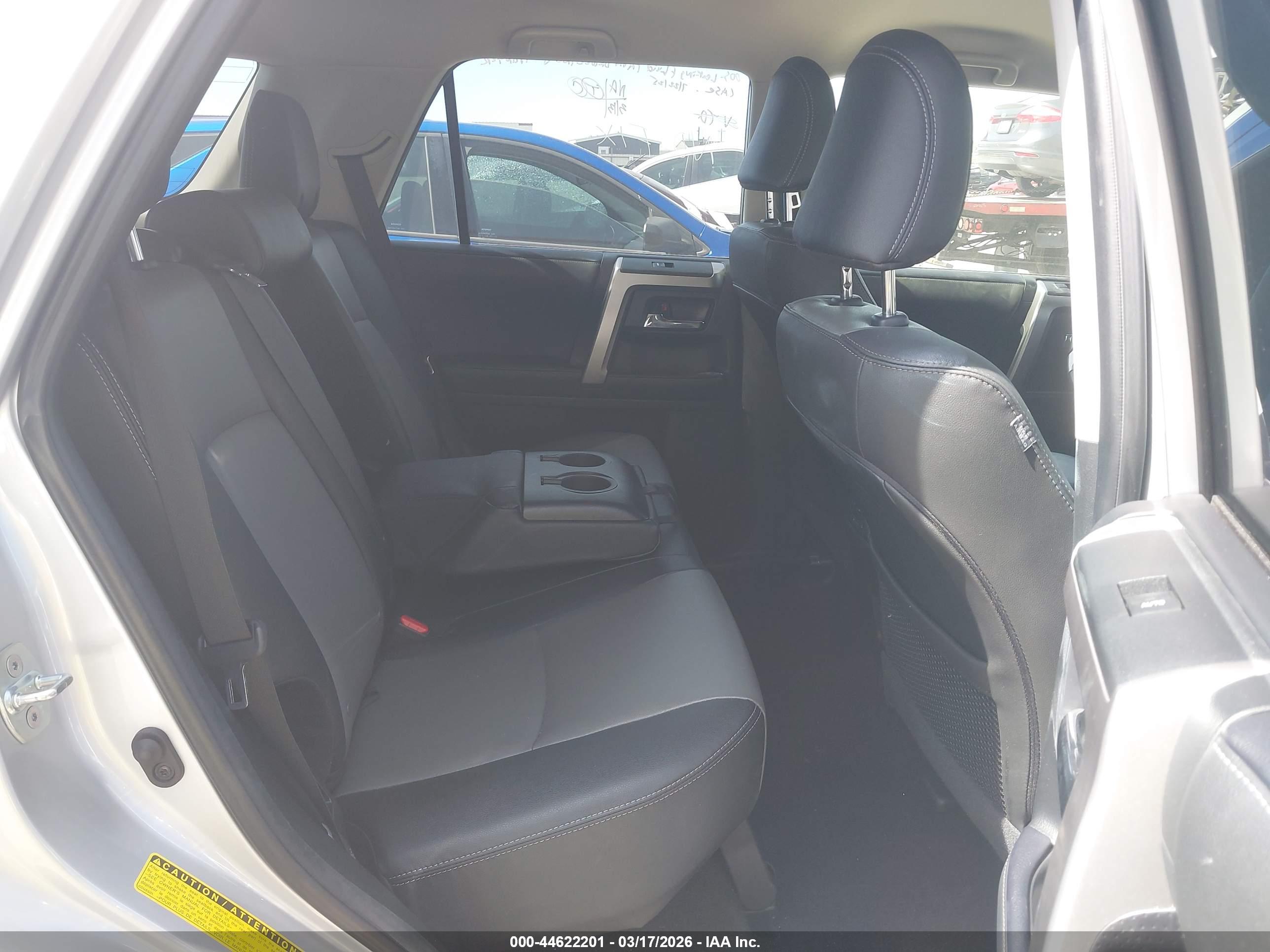 TOYOTA 4RUNNER image 8