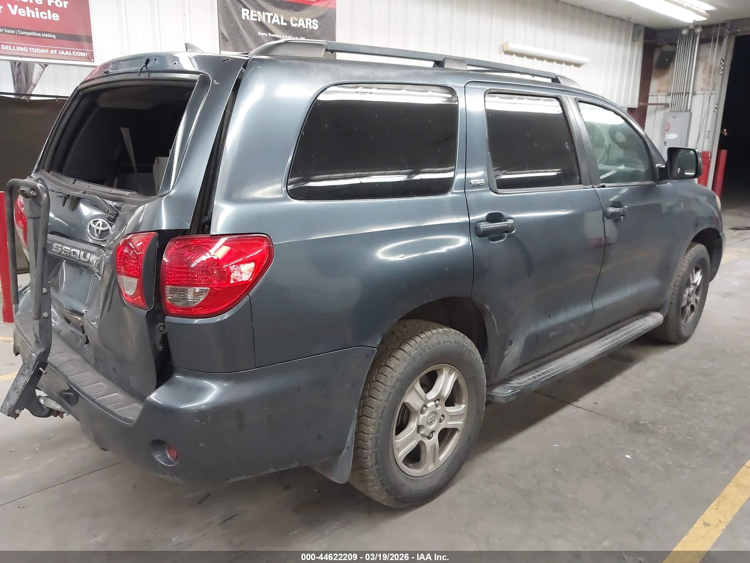 TOYOTA SEQUOIA image 4