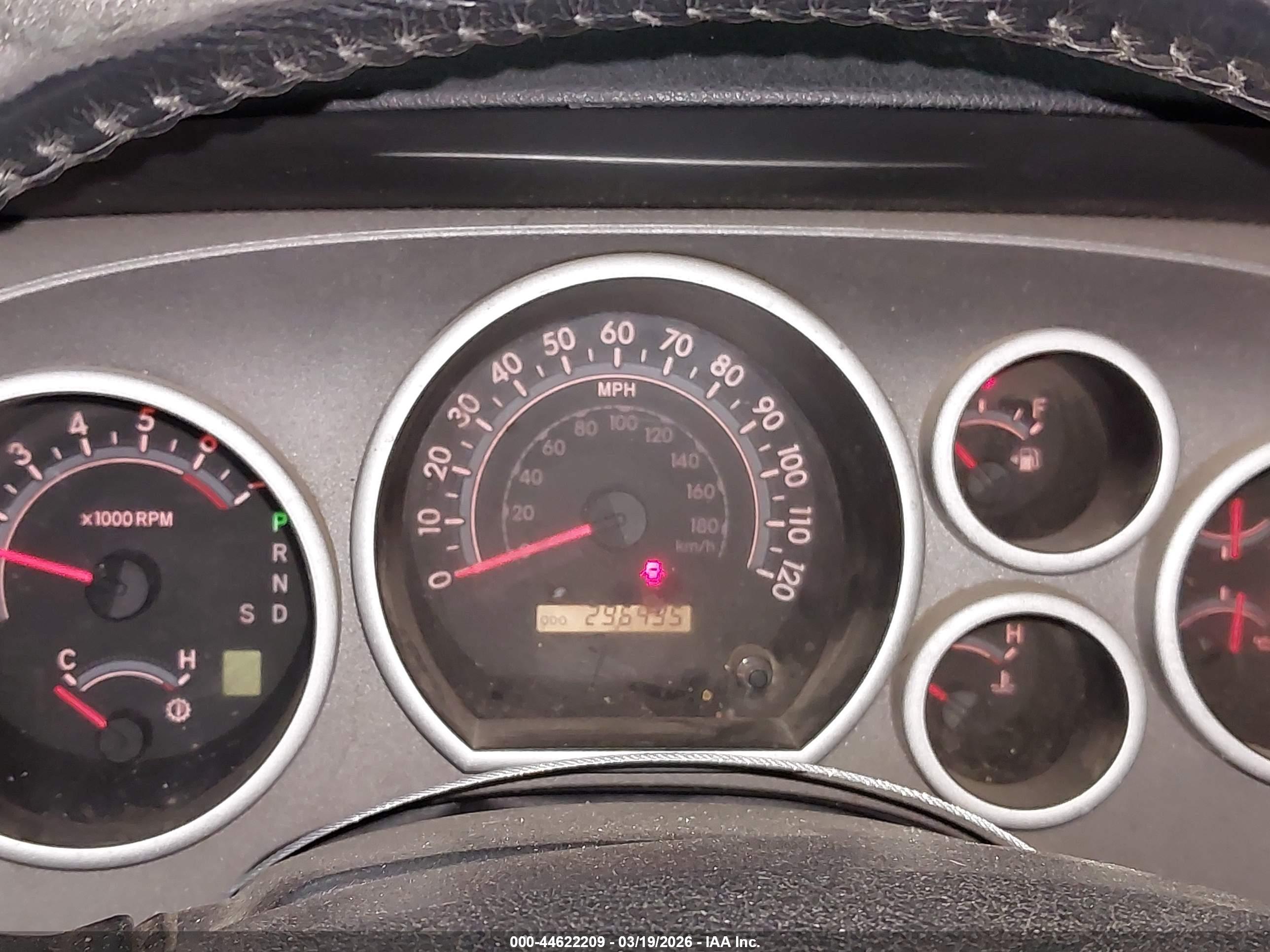 TOYOTA SEQUOIA image 7