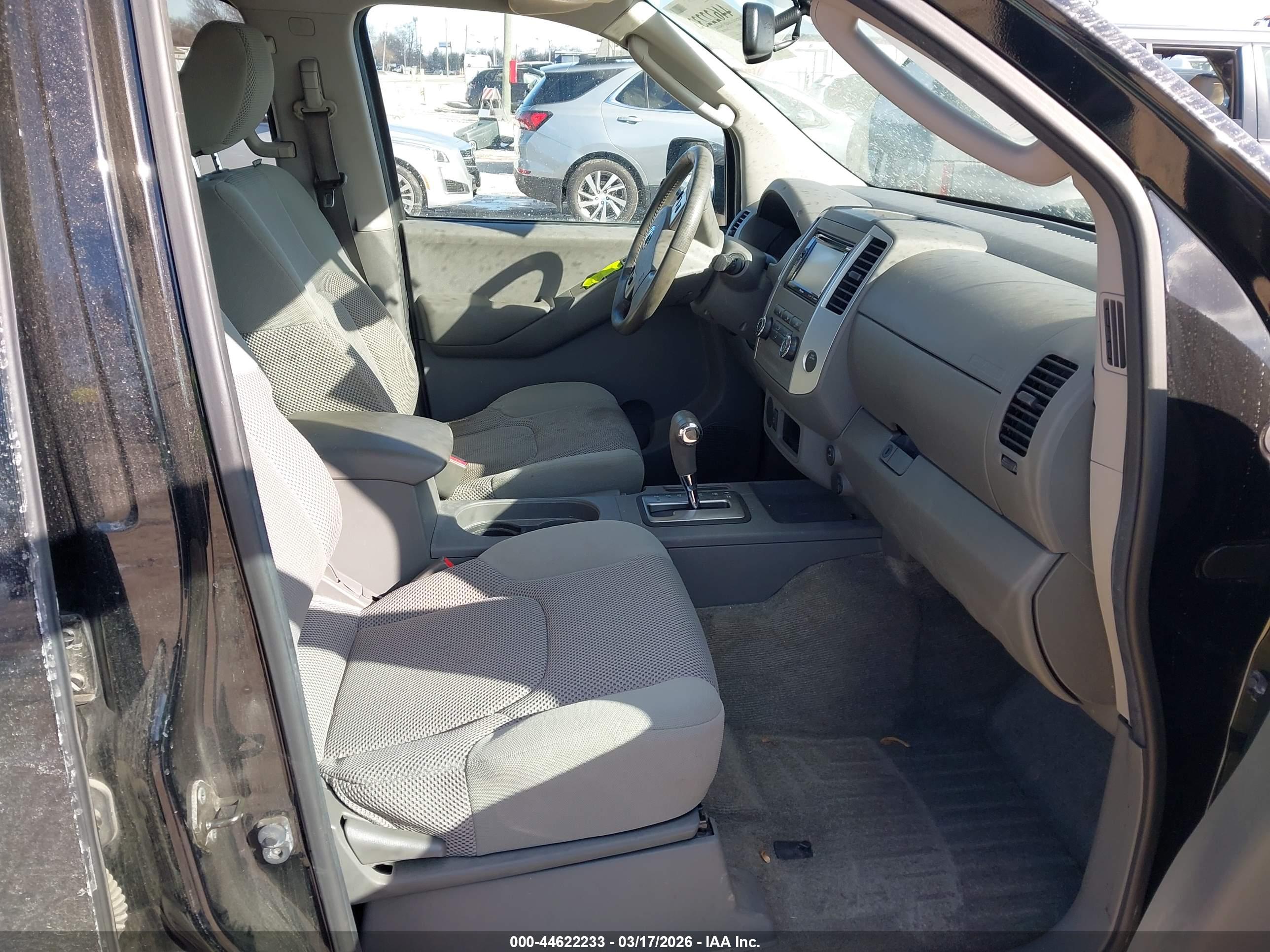 NISSAN FRONTIER image 5