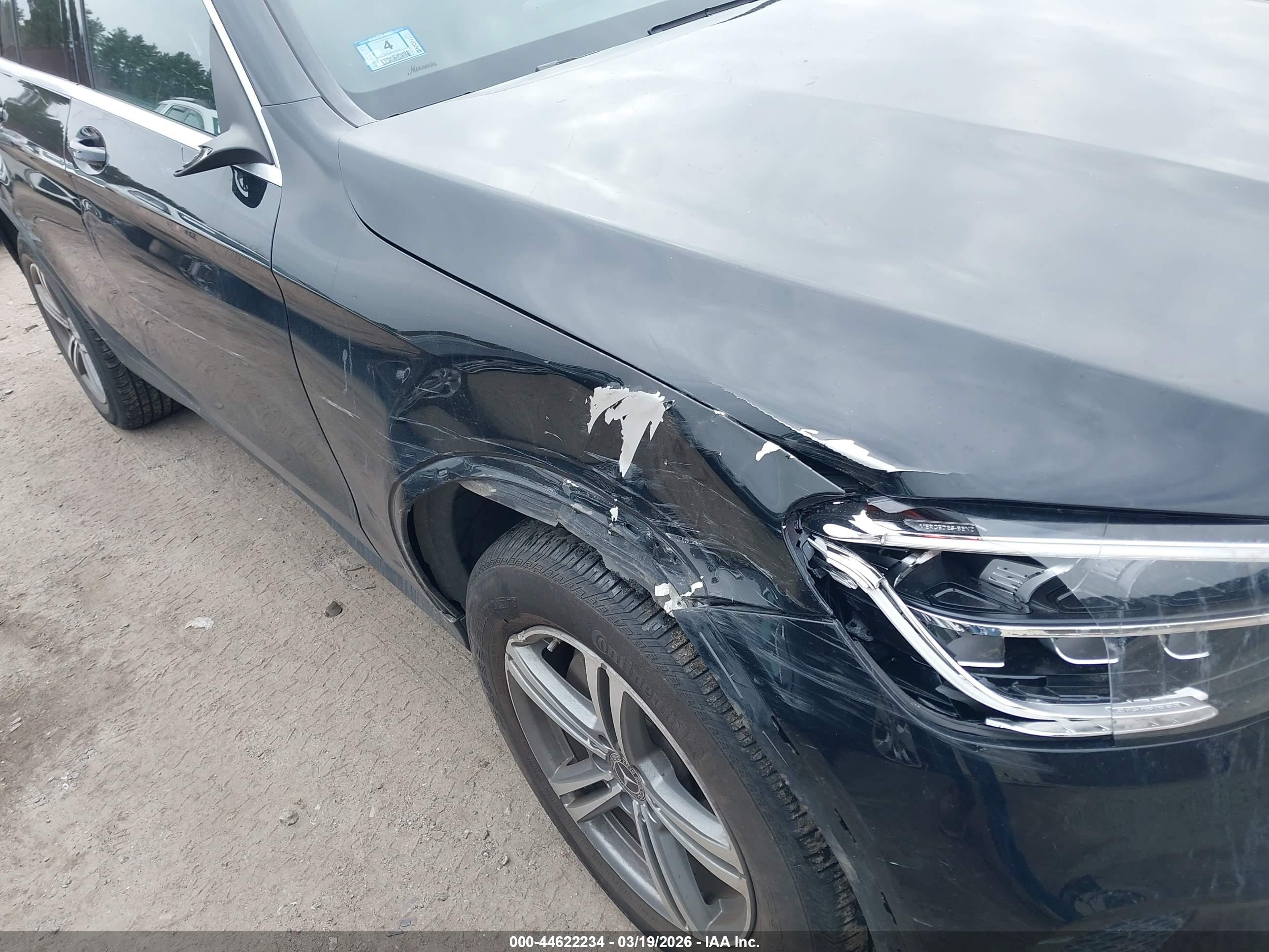 MERCEDES-BENZ GLC image 6