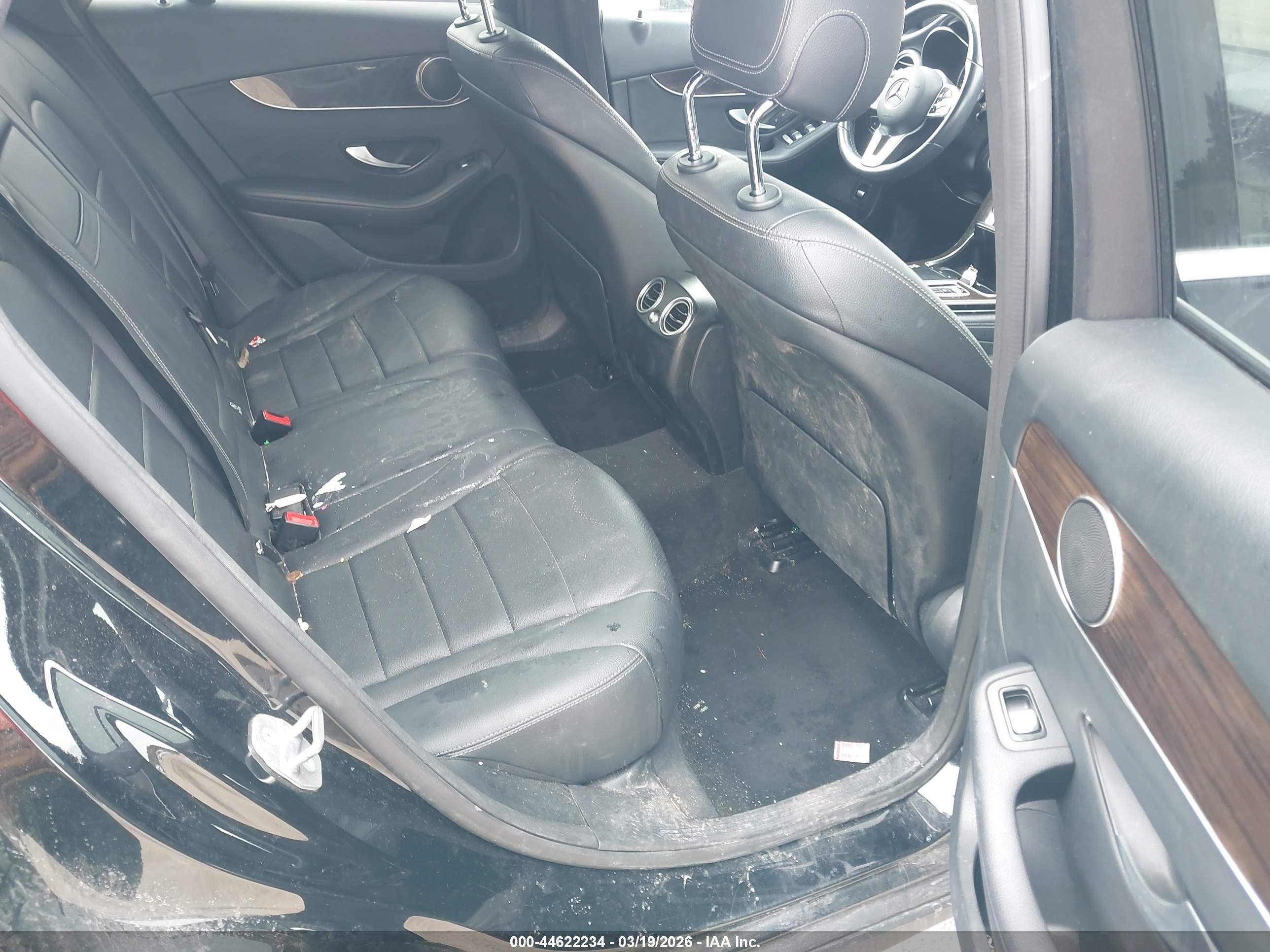 MERCEDES-BENZ GLC image 8