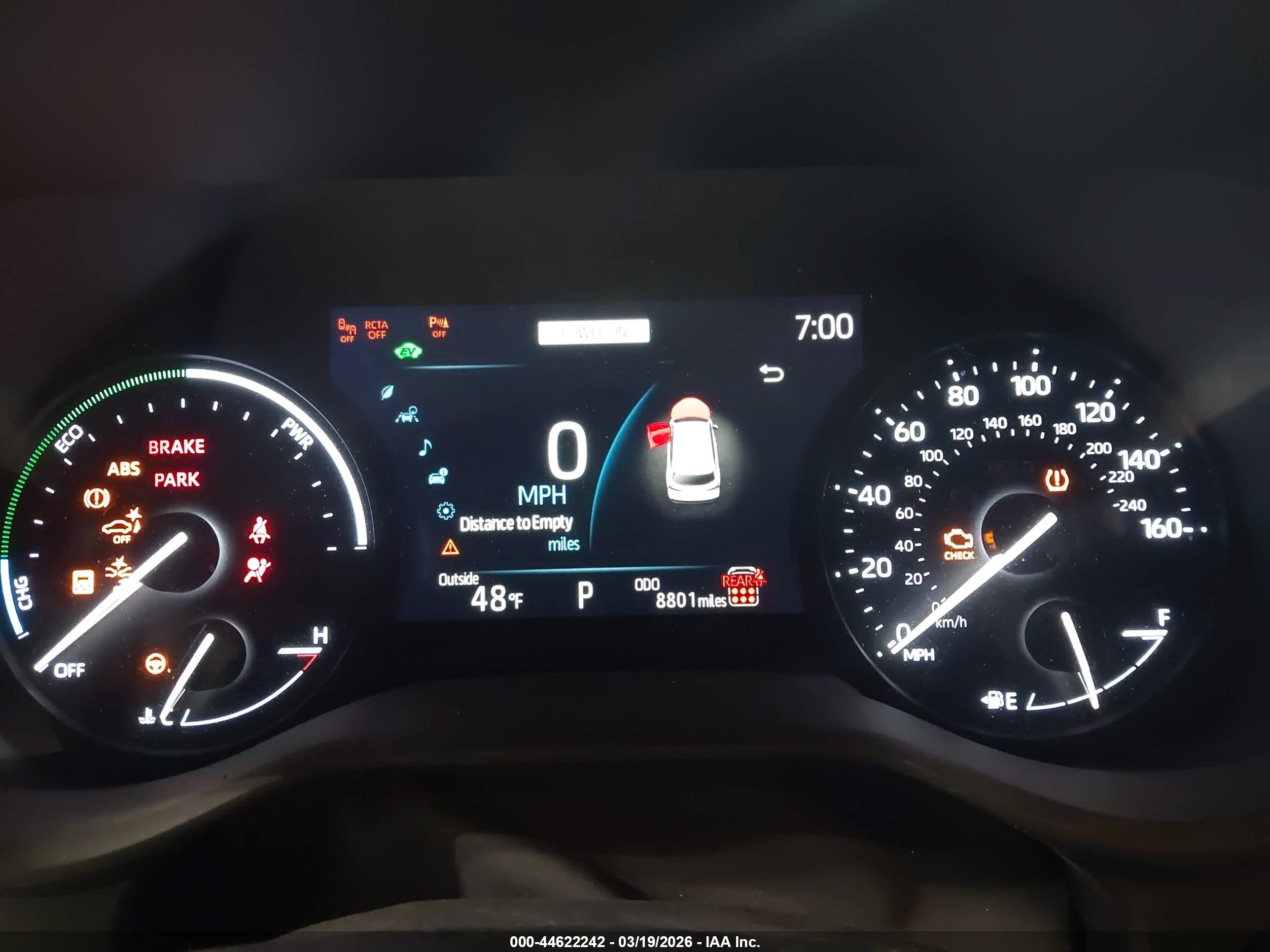 TOYOTA SIENNA image 7