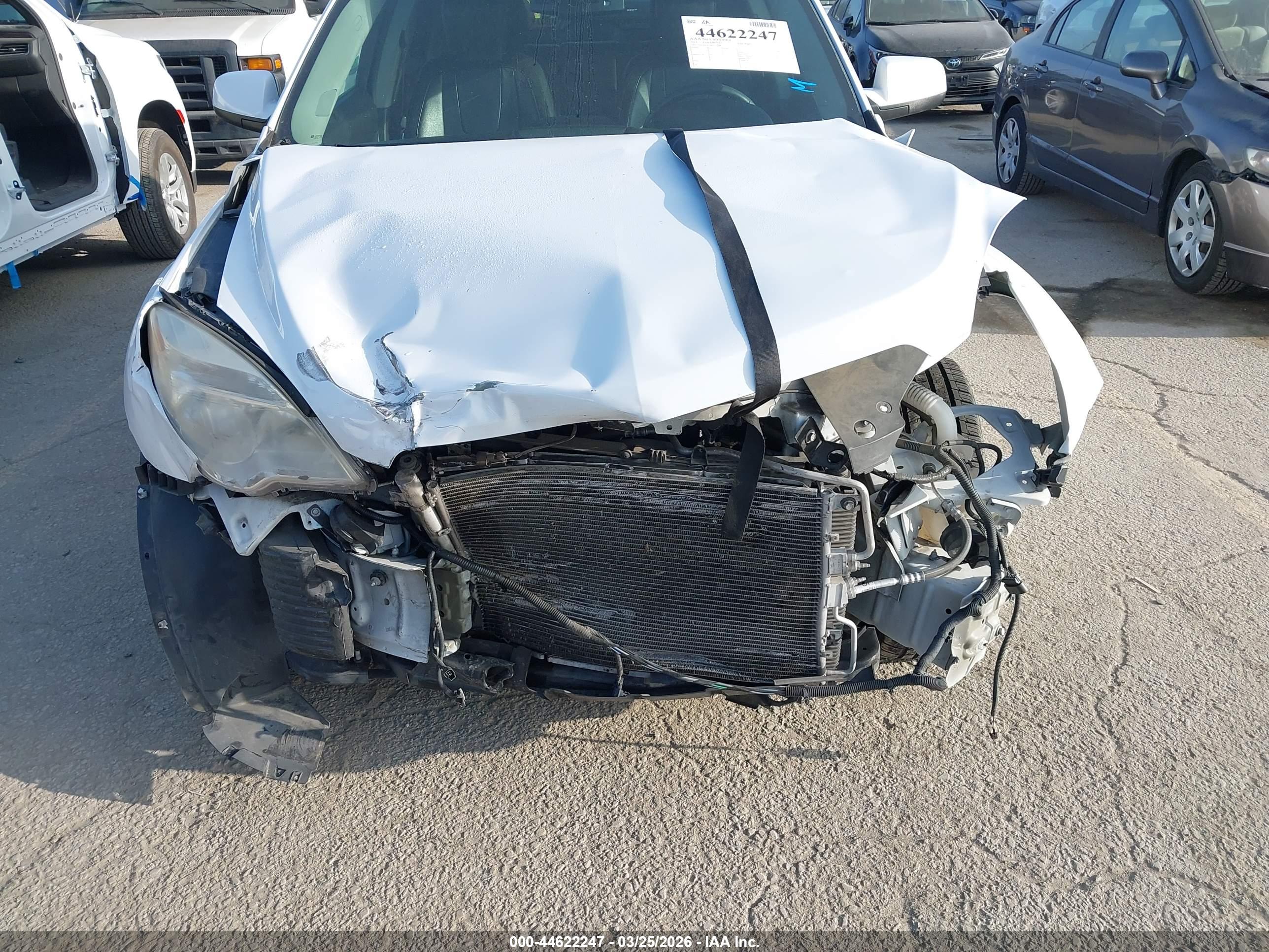 CHEVROLET EQUINOX image 6