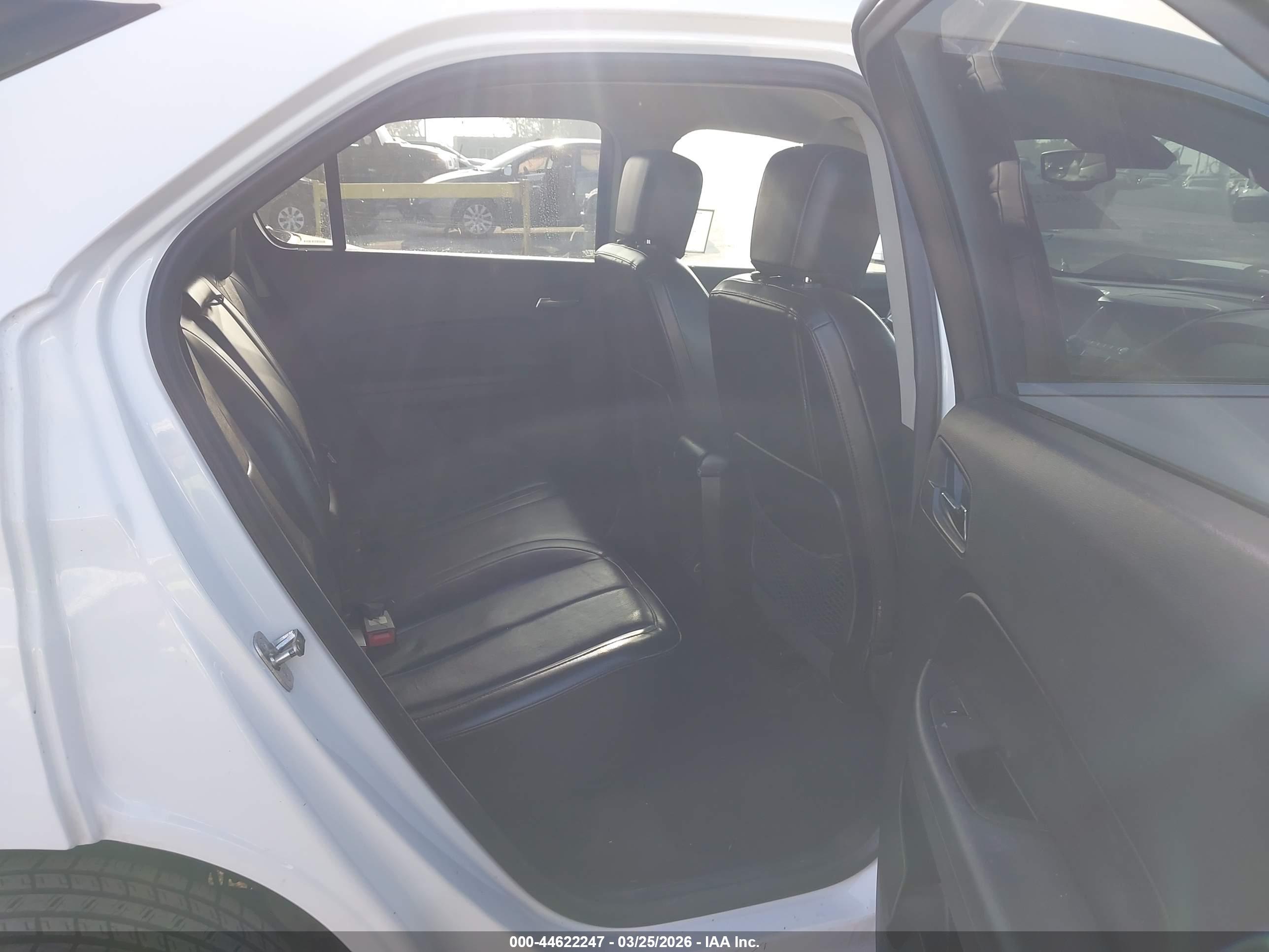 CHEVROLET EQUINOX image 8