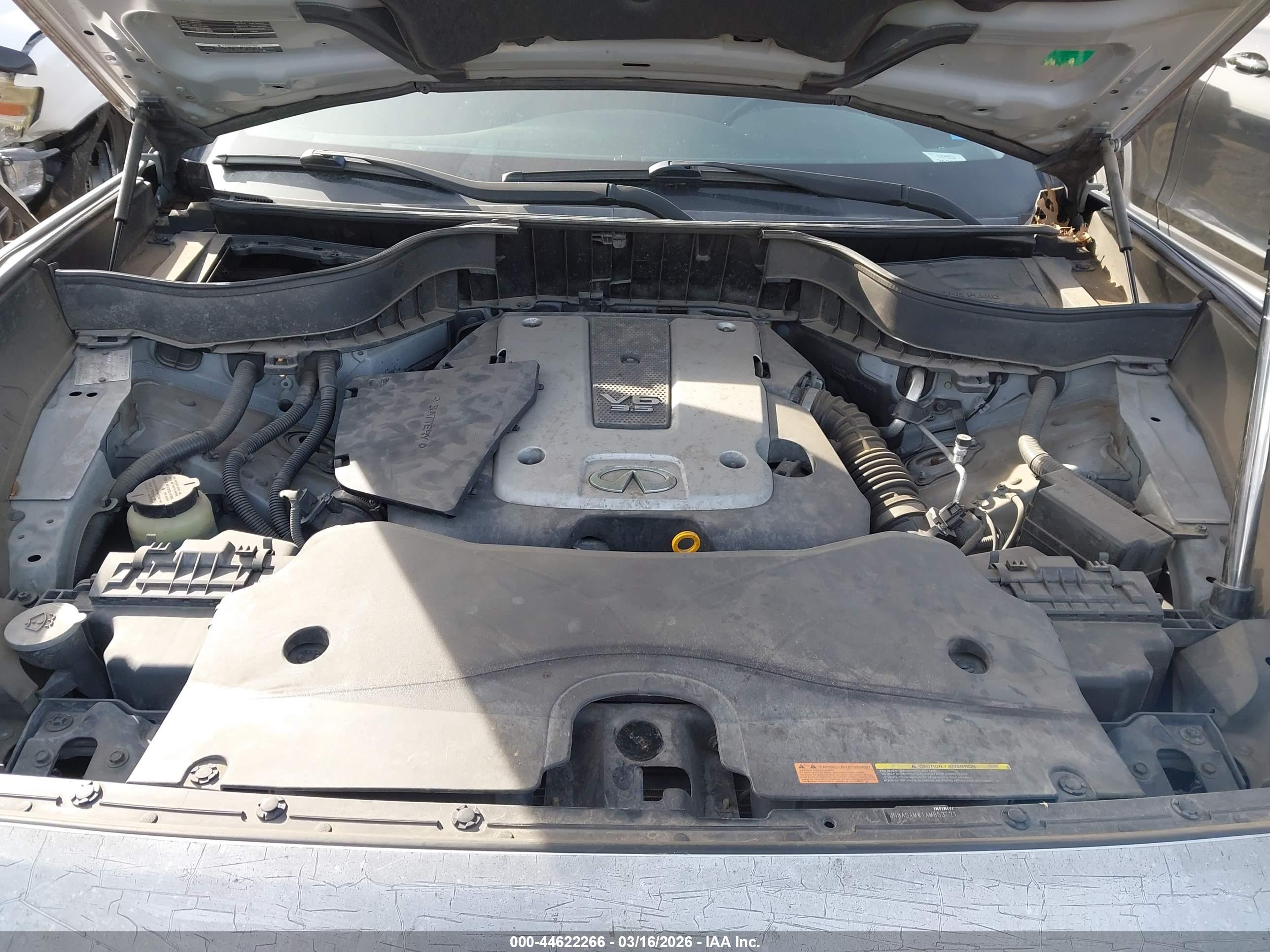 INFINITI FX35 image 10