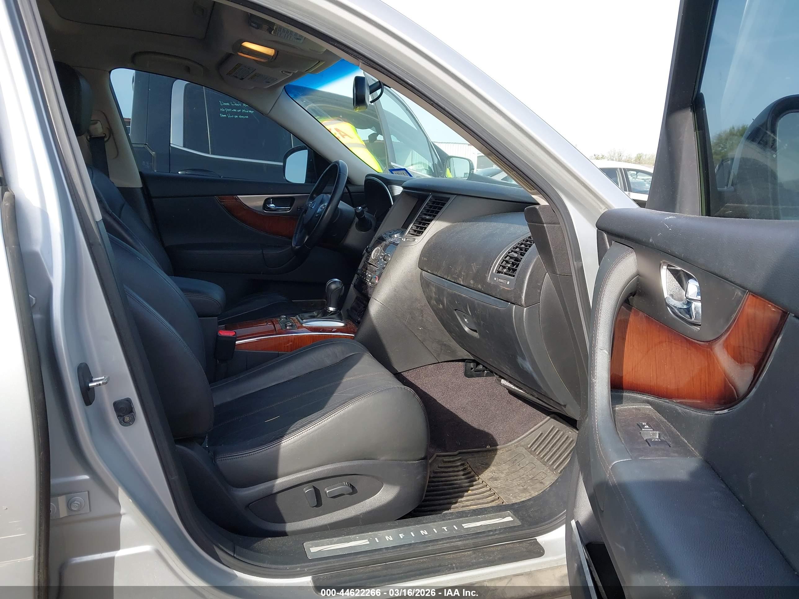 INFINITI FX35 image 5