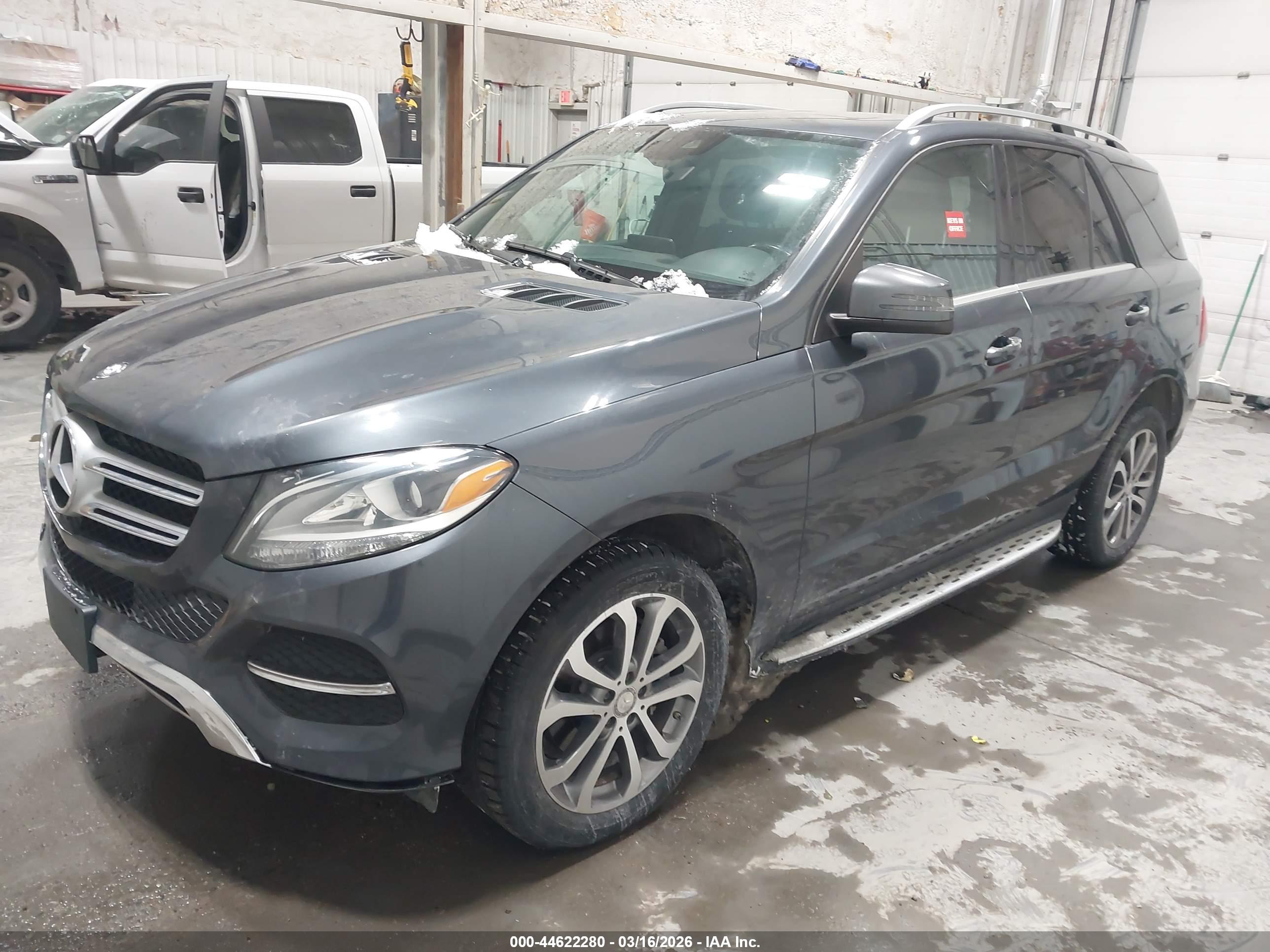 MERCEDES-BENZ GLE image 2