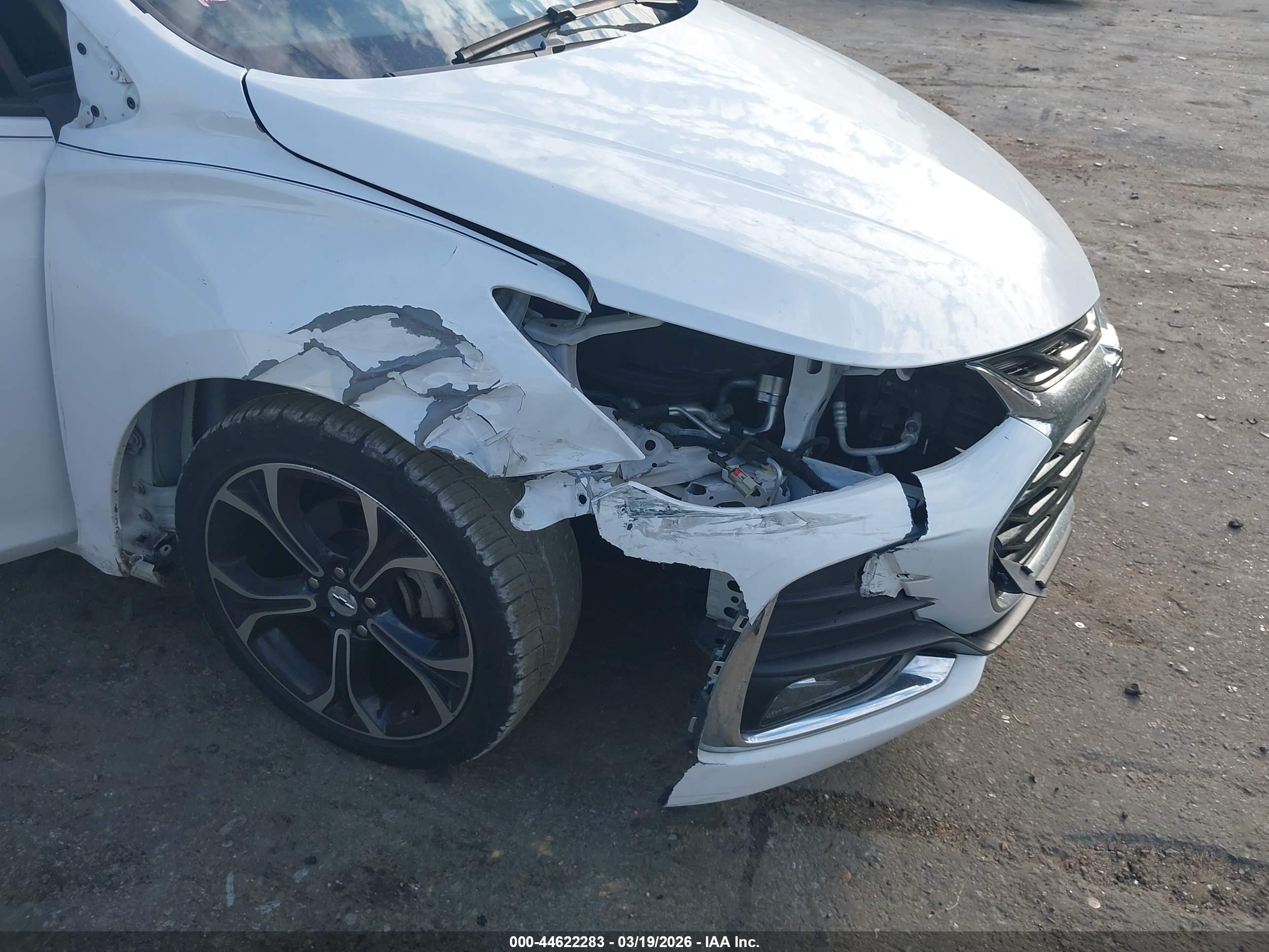 CHEVROLET CRUZE image 6