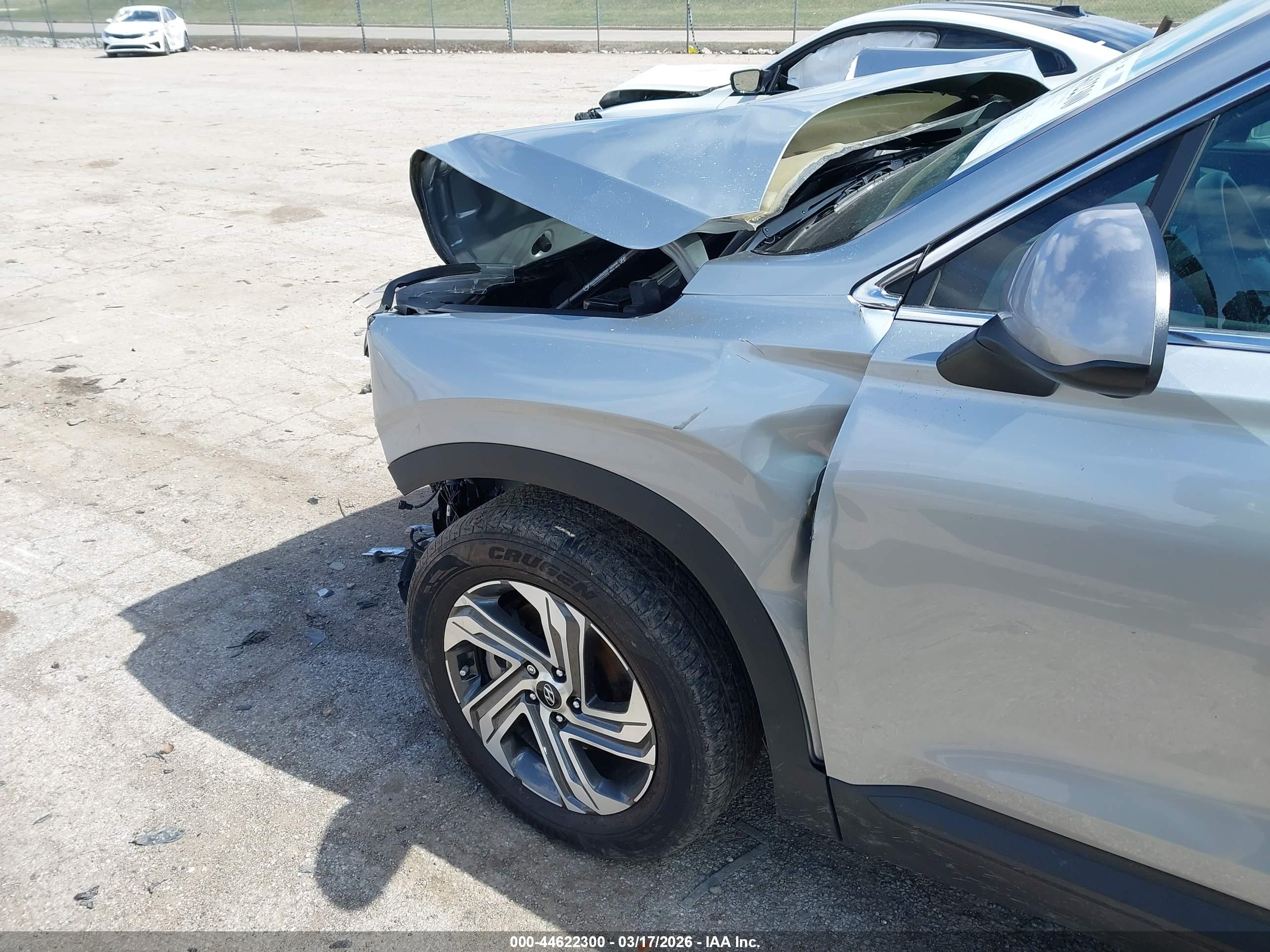 HYUNDAI SANTA image 6