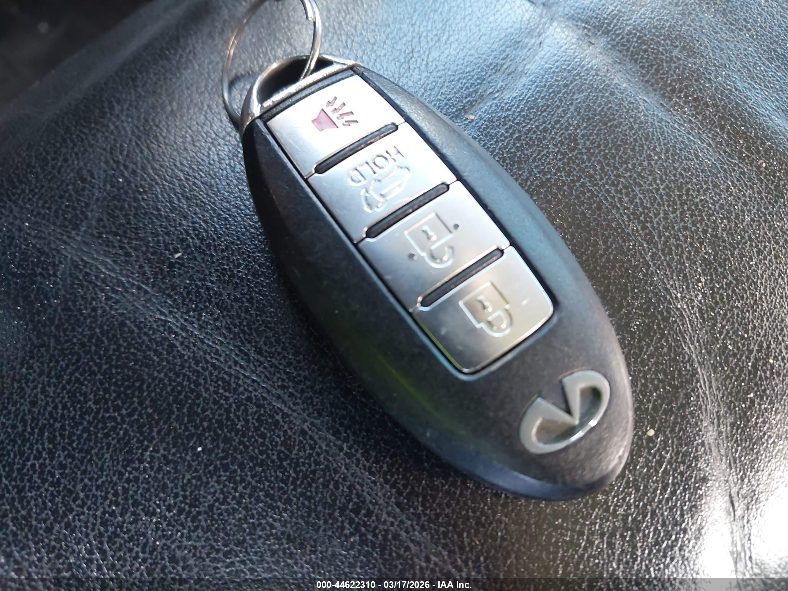 INFINITI QX56 image 11