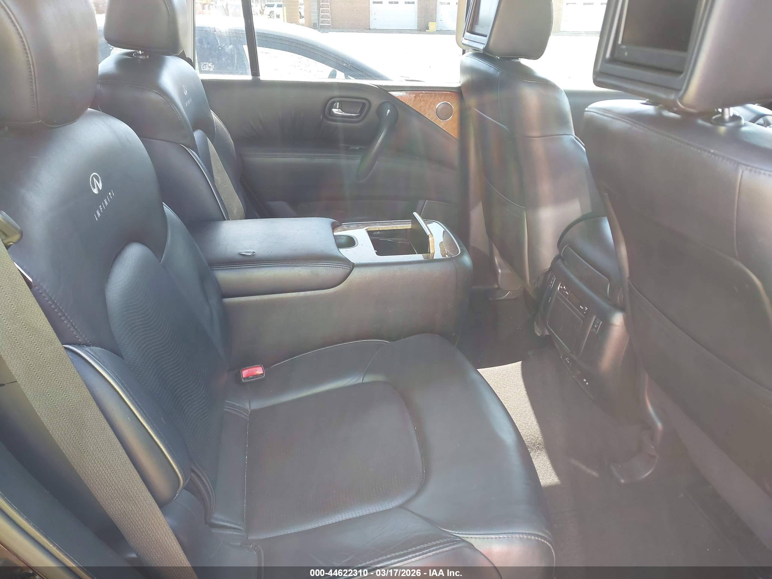 INFINITI QX56 image 8