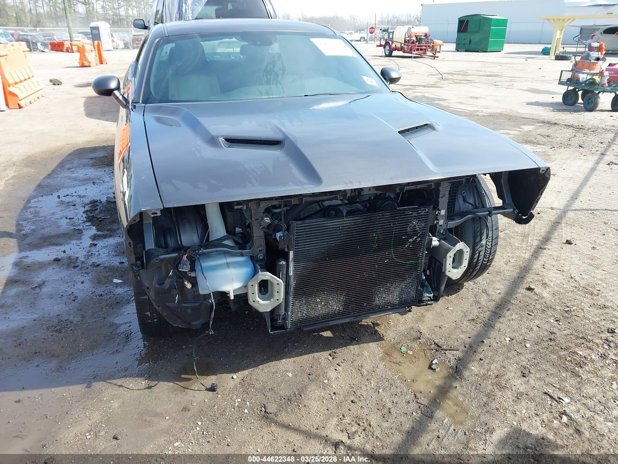 DODGE CHALLENGER image 6