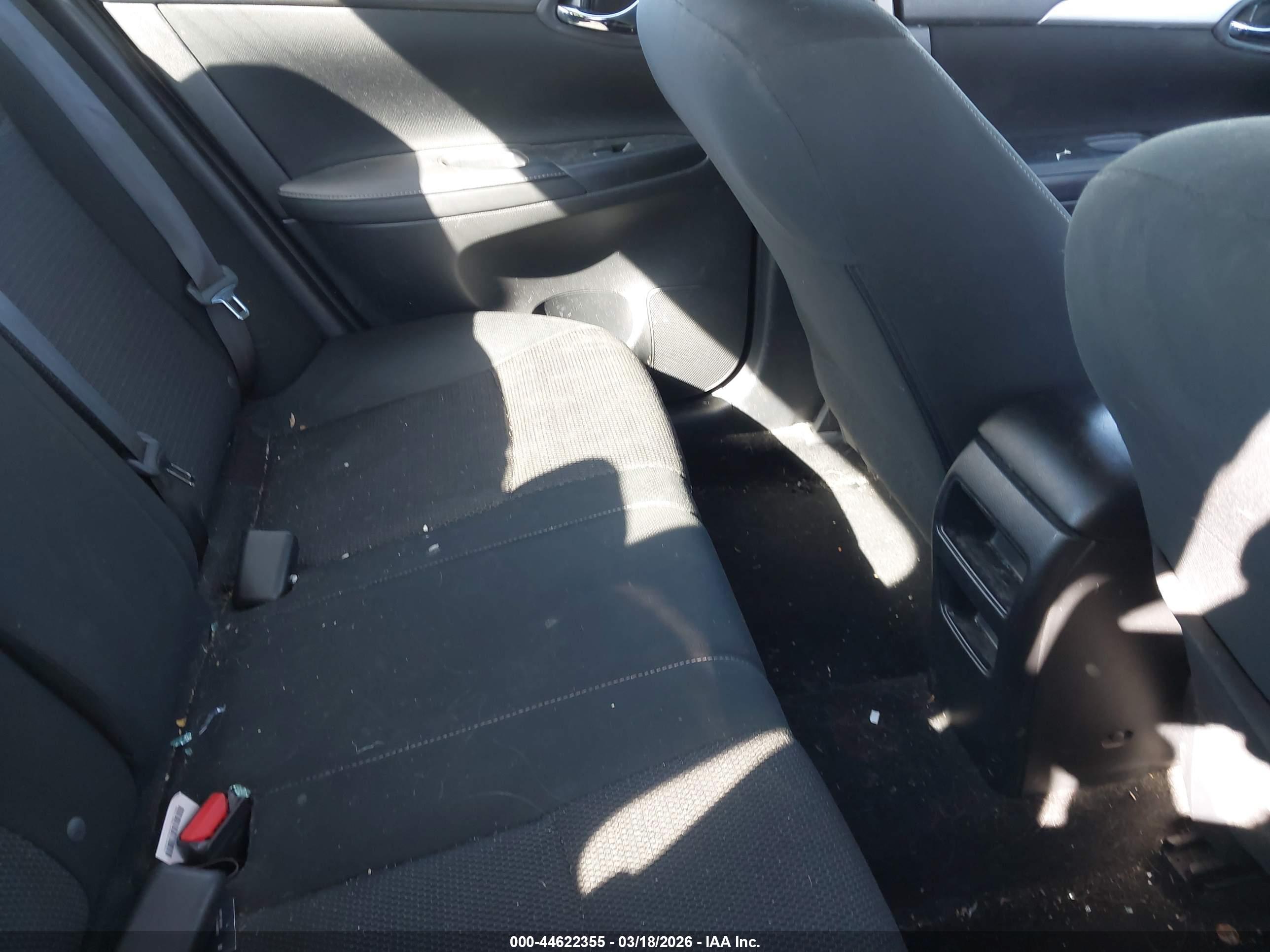 NISSAN SENTRA image 8