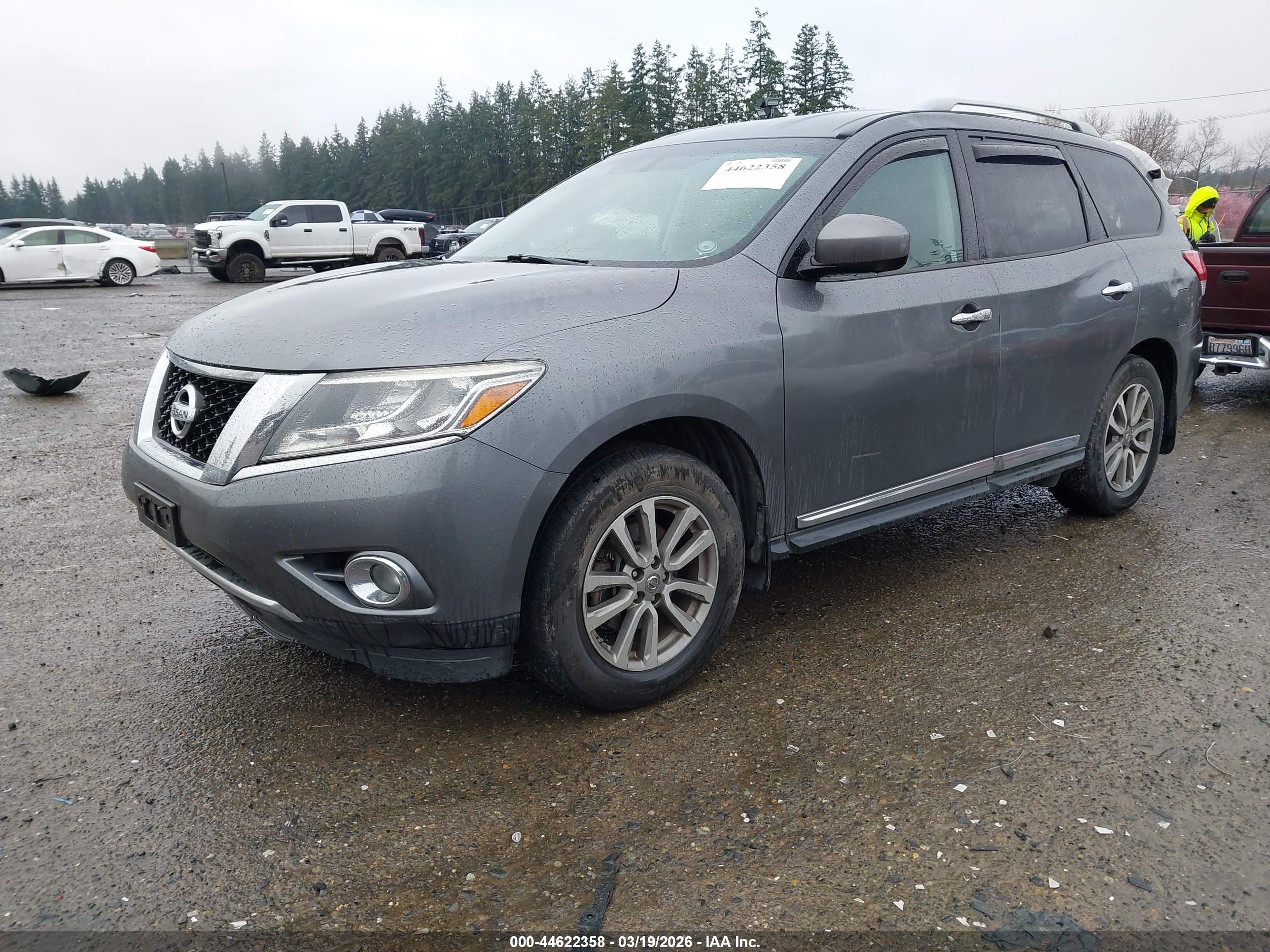 NISSAN PATHFINDER image 2