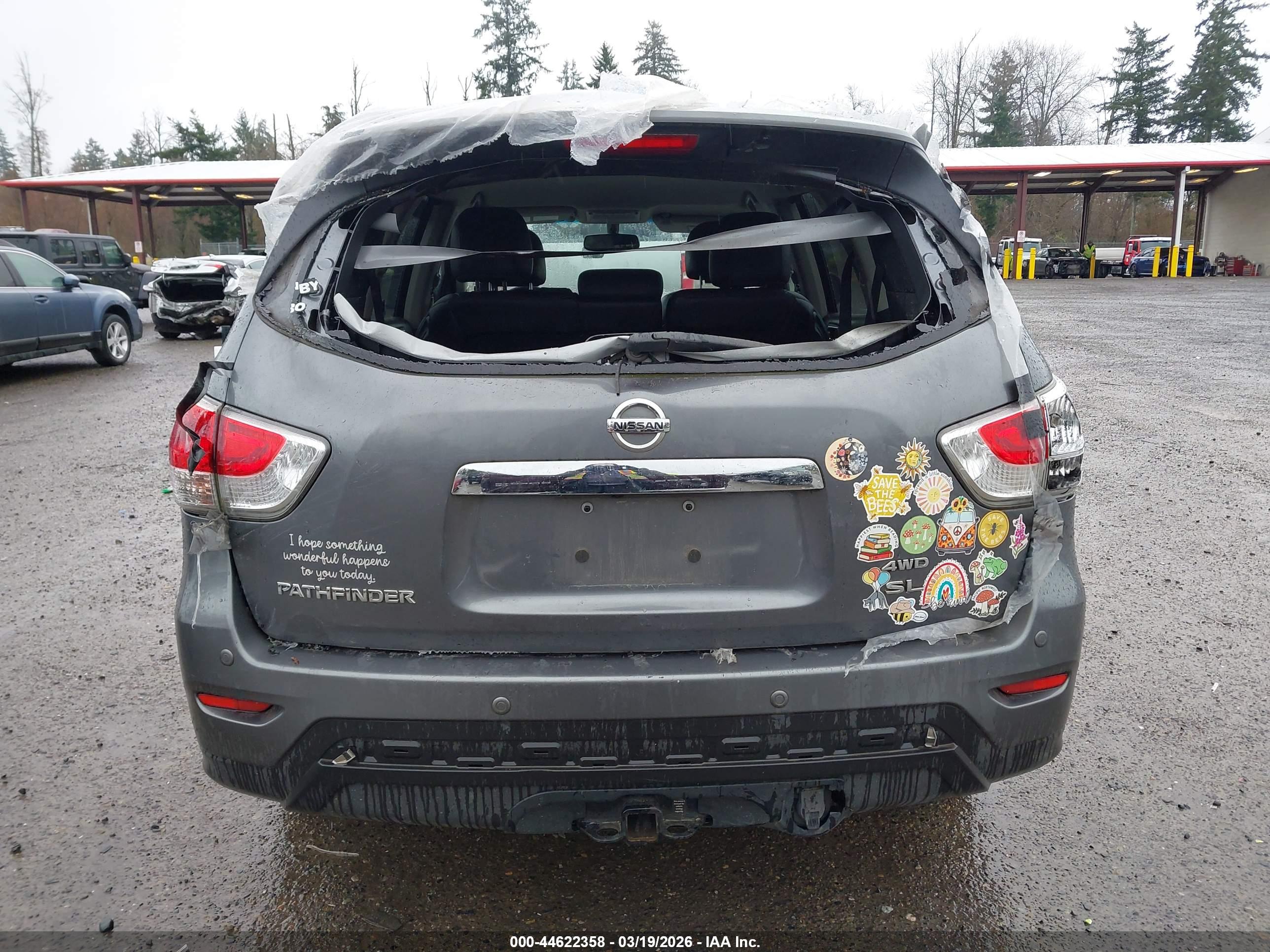 NISSAN PATHFINDER image 6