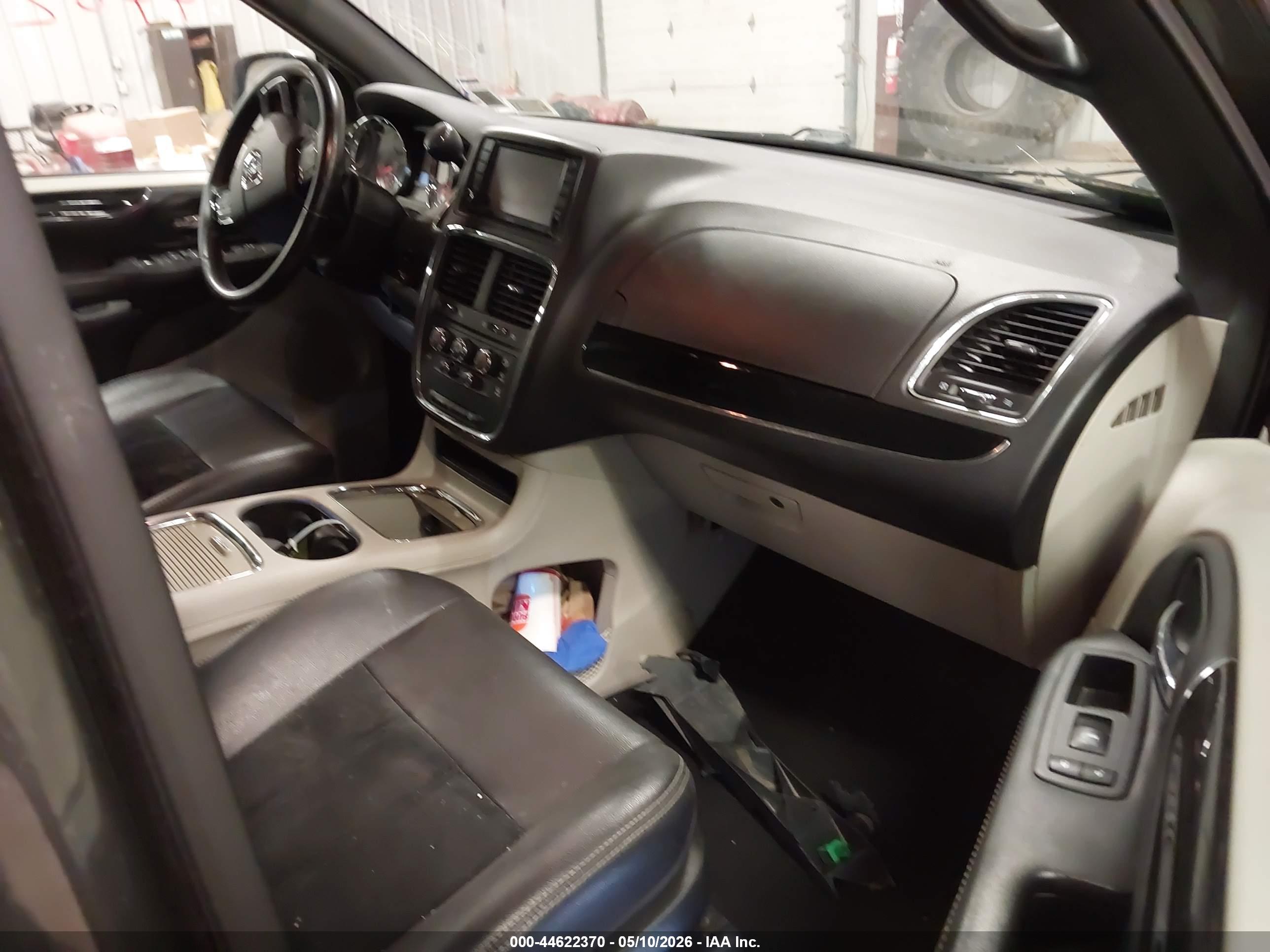 DODGE GRAND image 5