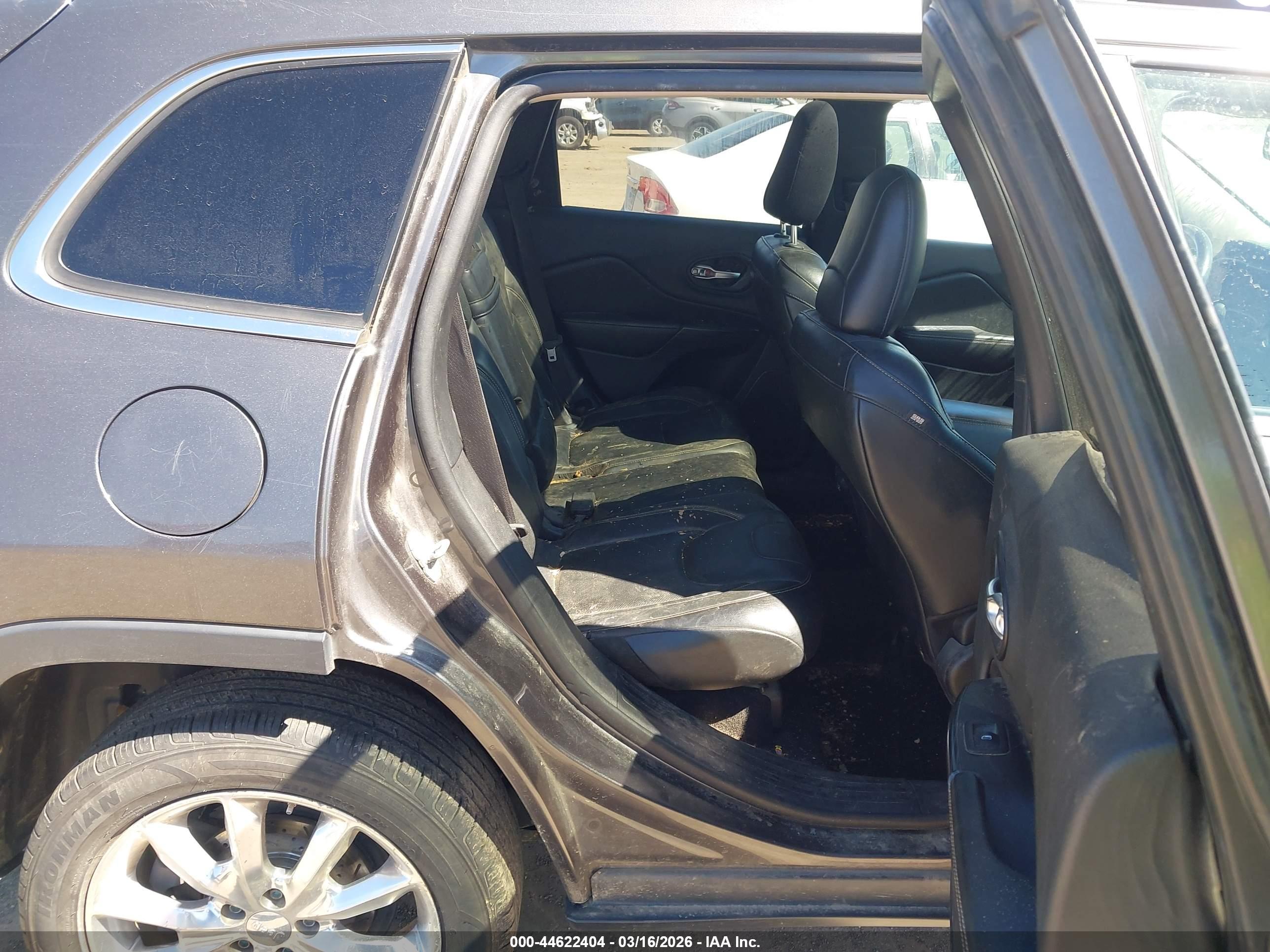 JEEP CHEROKEE image 8