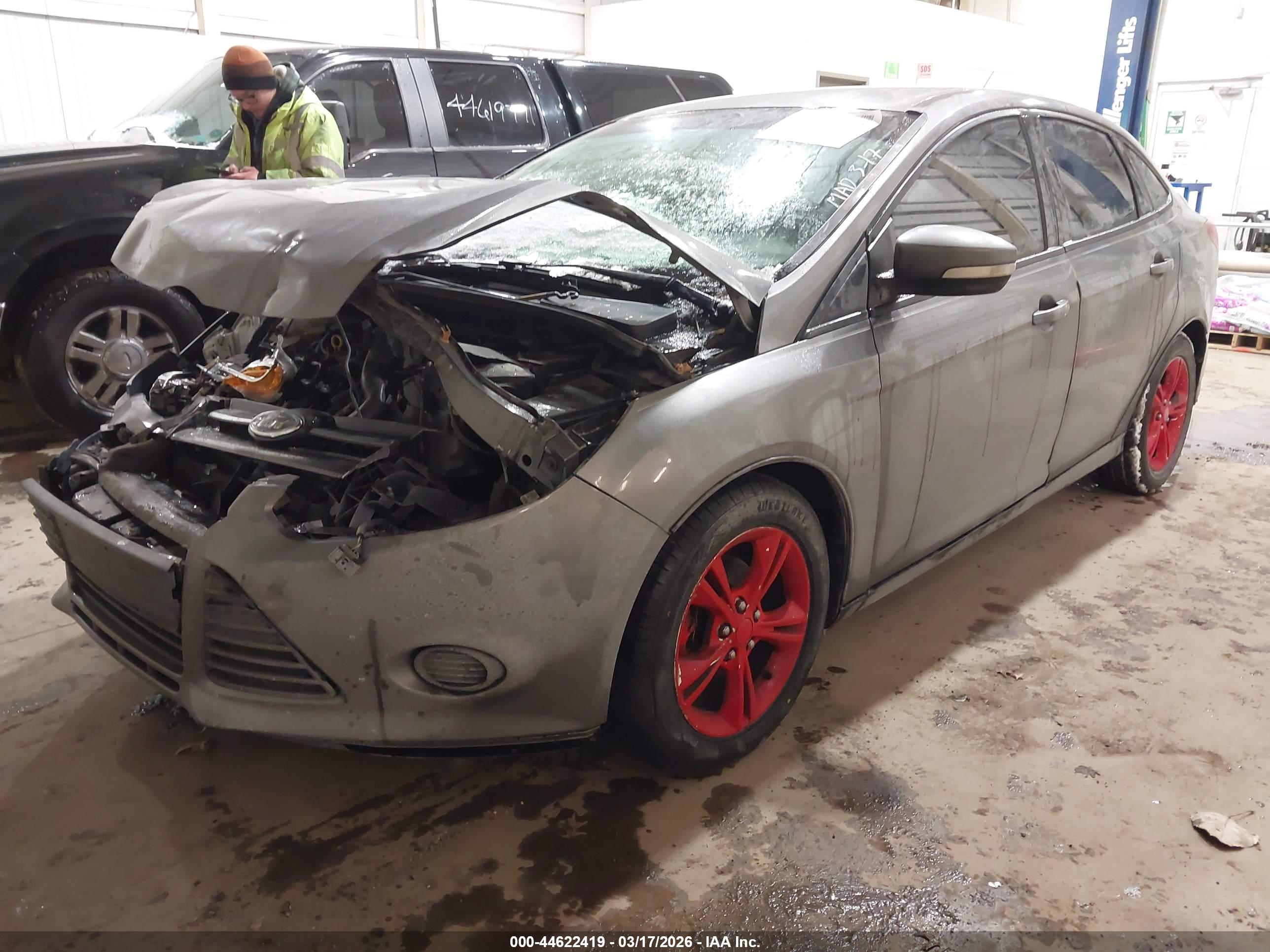 FORD FOCUS image 2