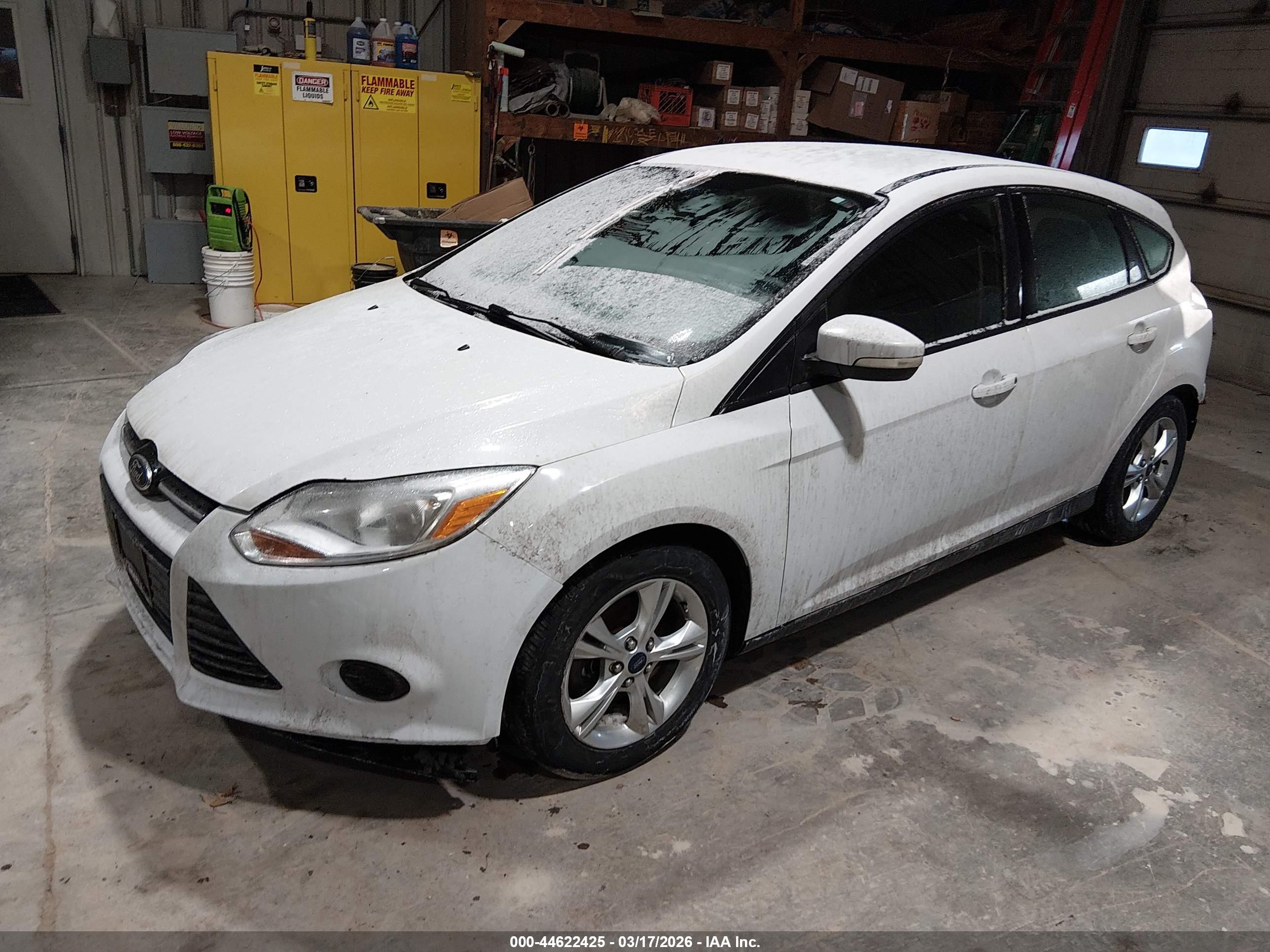 FORD FOCUS image 2