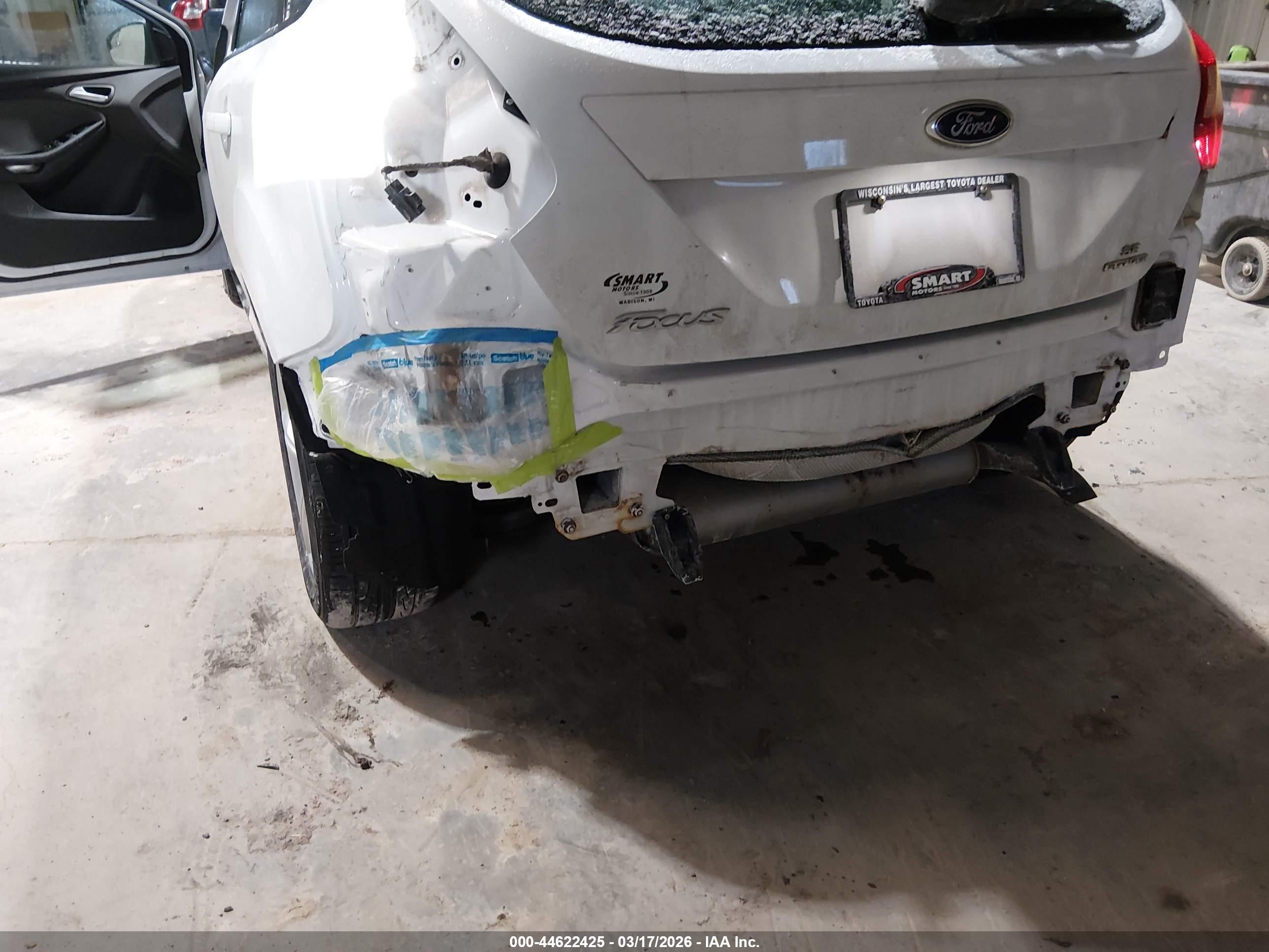 FORD FOCUS image 6