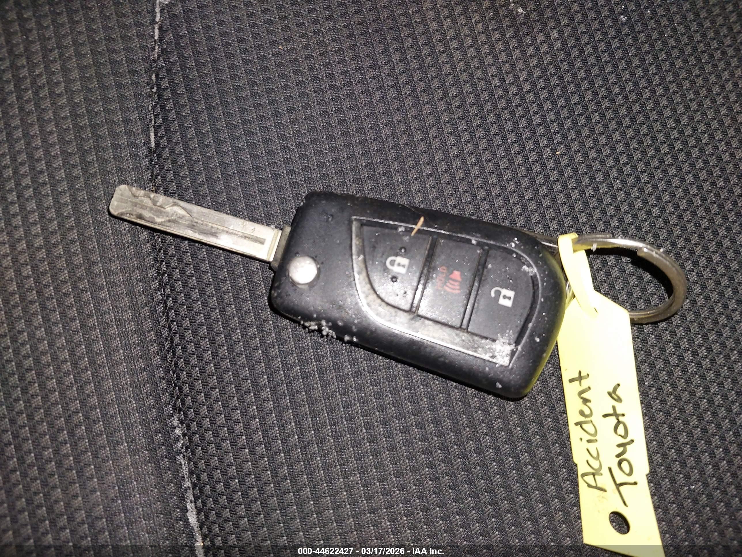 TOYOTA RAV4 image 11