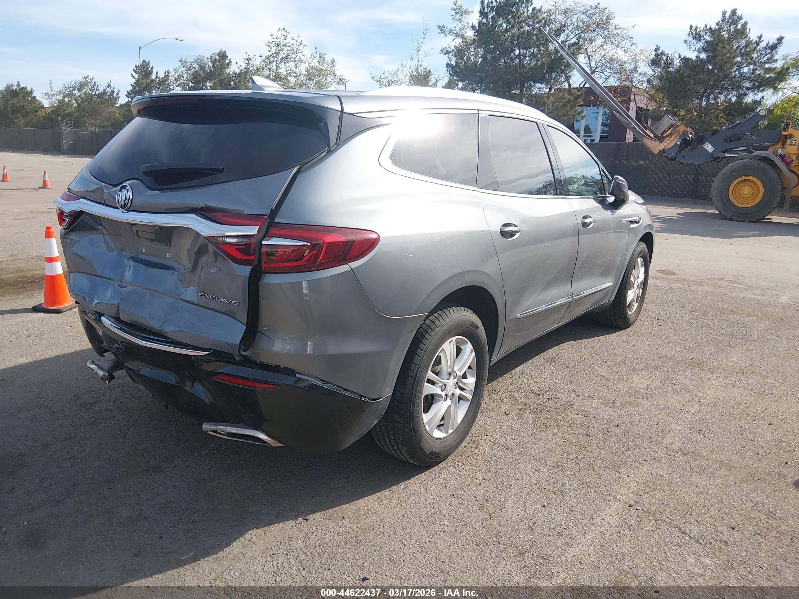 BUICK ENCLAVE image 4