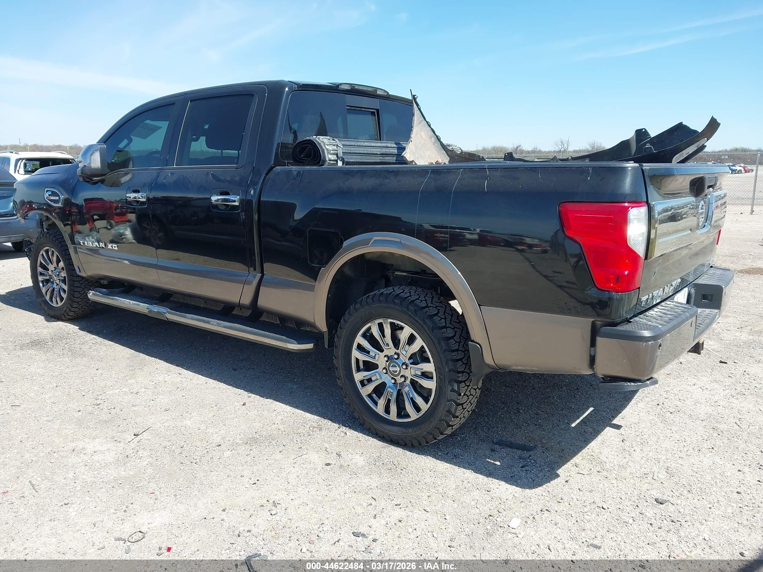 NISSAN TITAN image 3