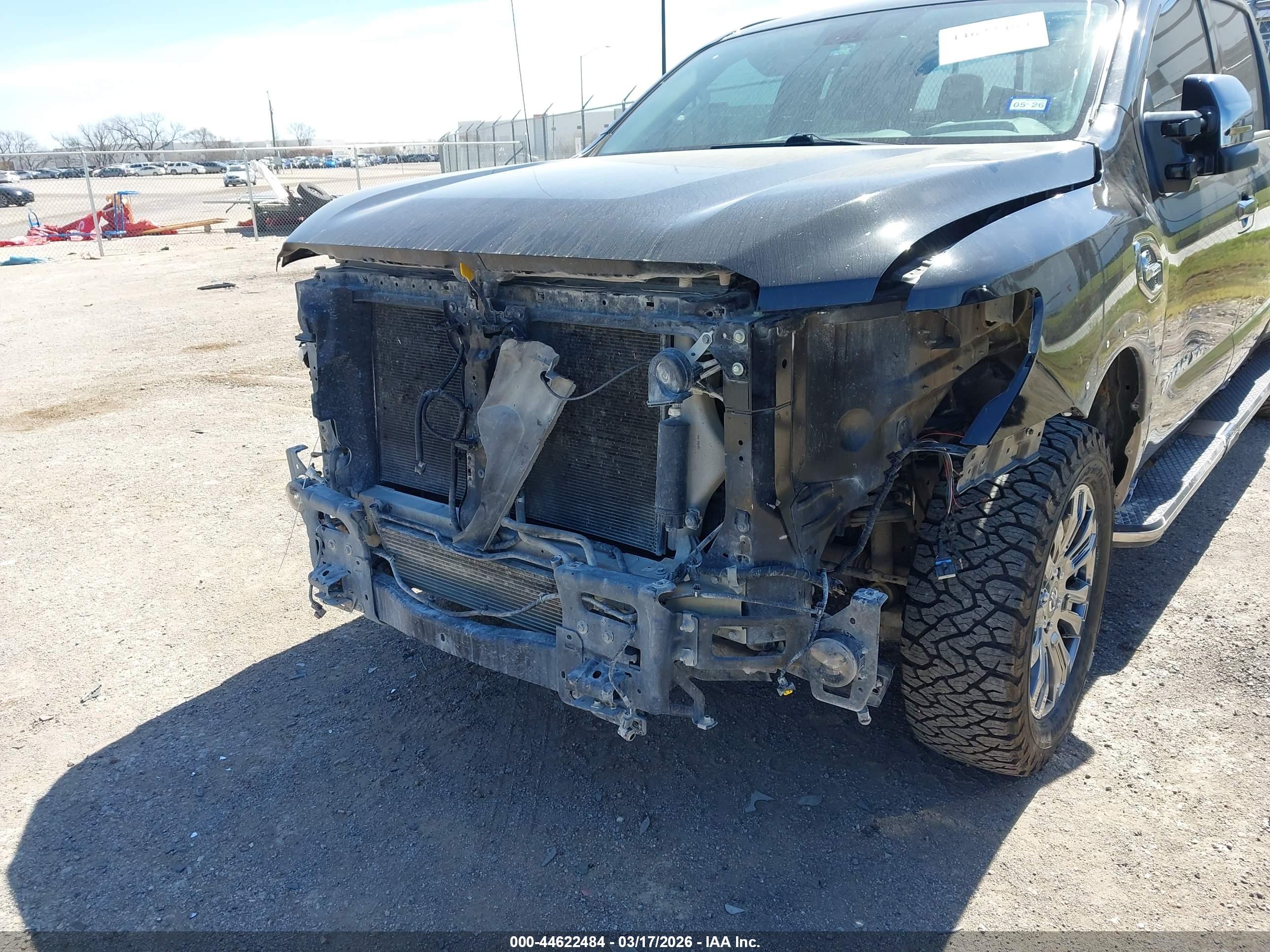 NISSAN TITAN image 6